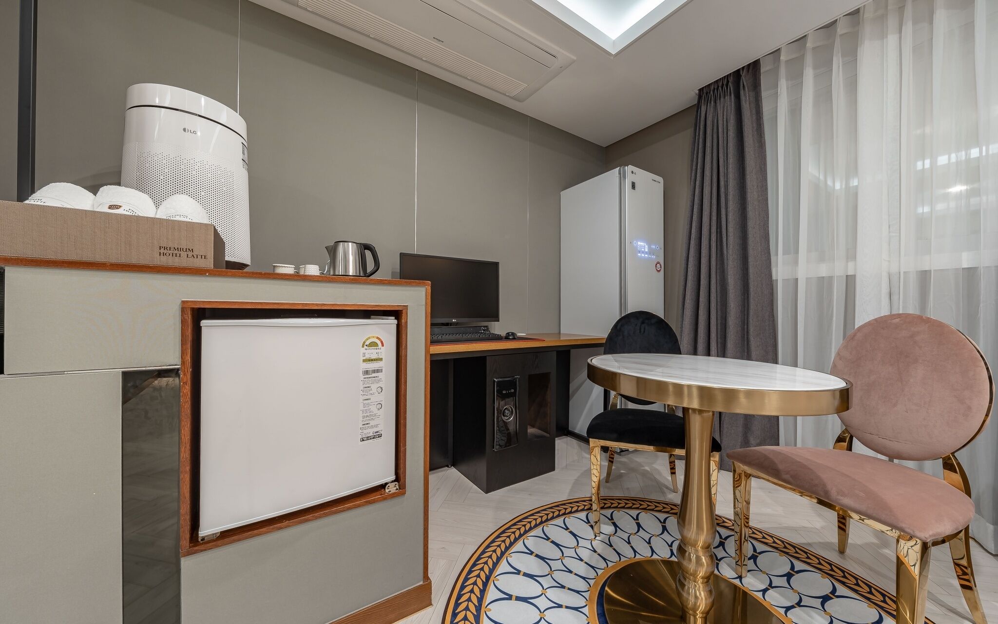 Yangju Latte Drive In Hotel