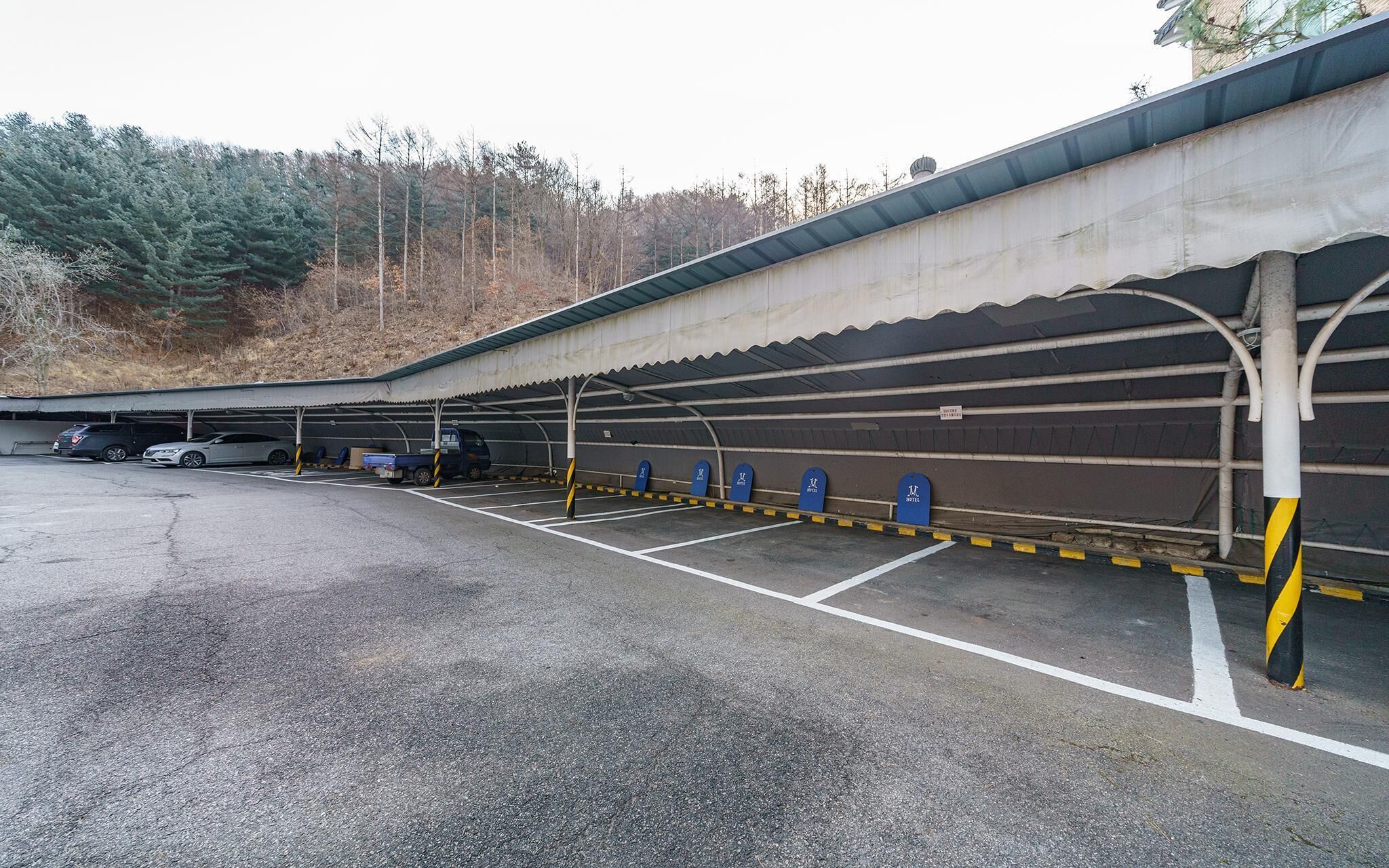 Yangju M Hotel