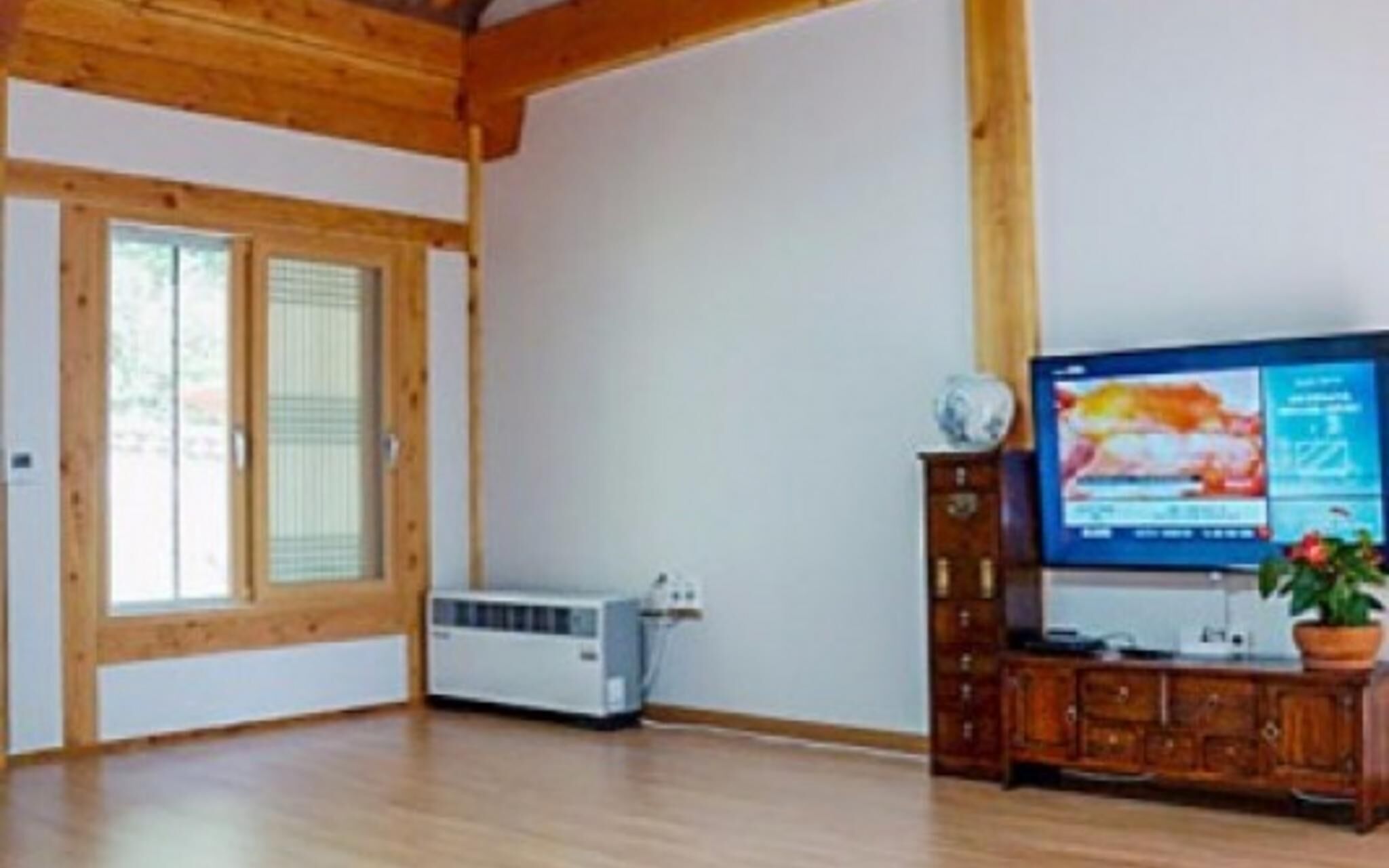 Yangju Solnaeum Hanok Pension