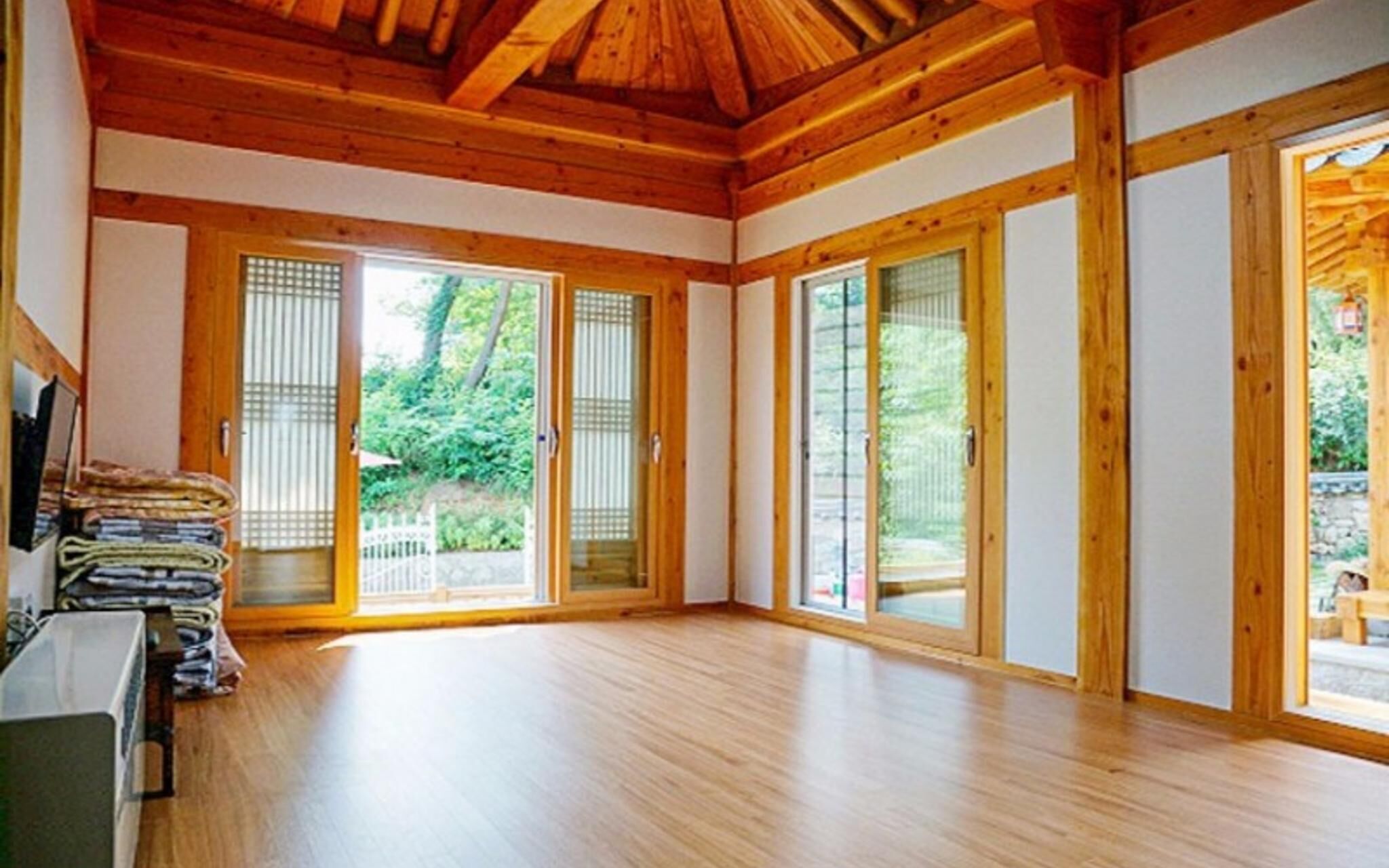 Yangju Solnaeum Hanok Pension