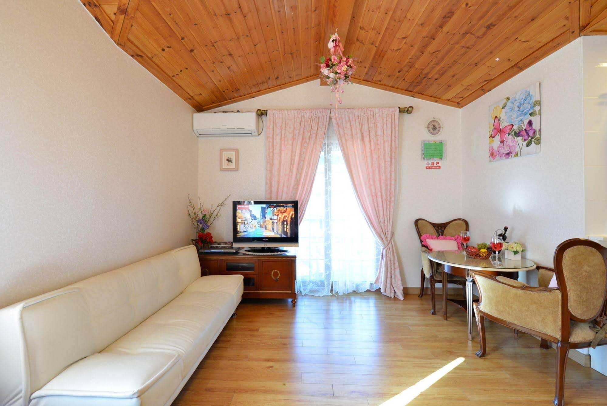 Bohemian Pension