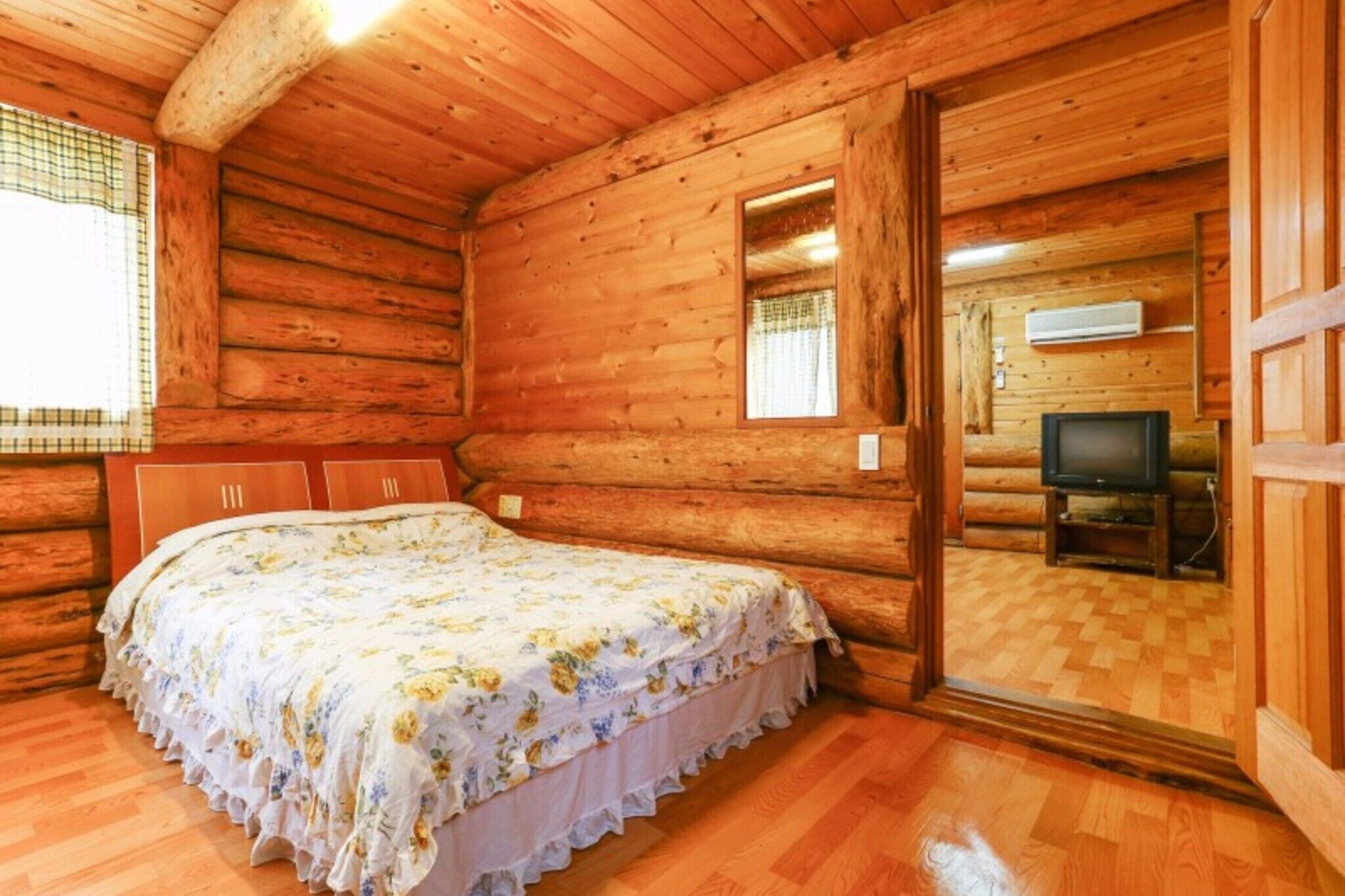 Log Camp