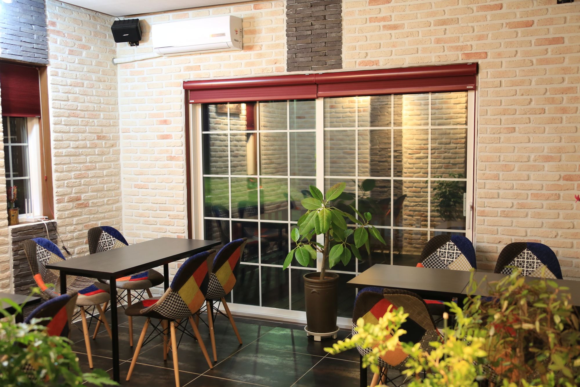 Pension Cafe Yoon & Park
