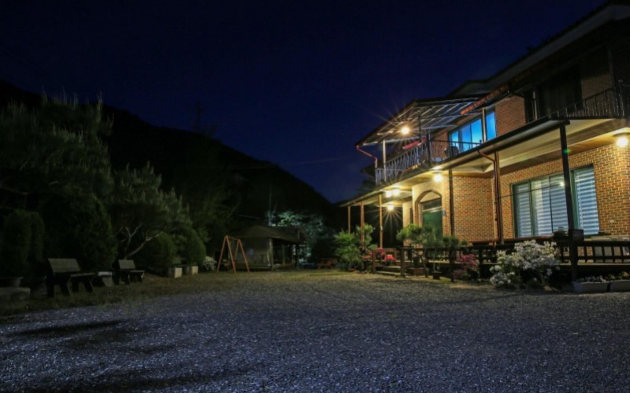 Yangpyeong Adeulbawi Pension
