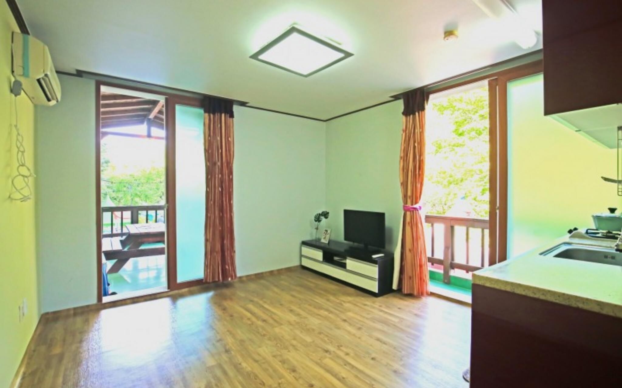 Yangpyeong Adeulbawi Pension
