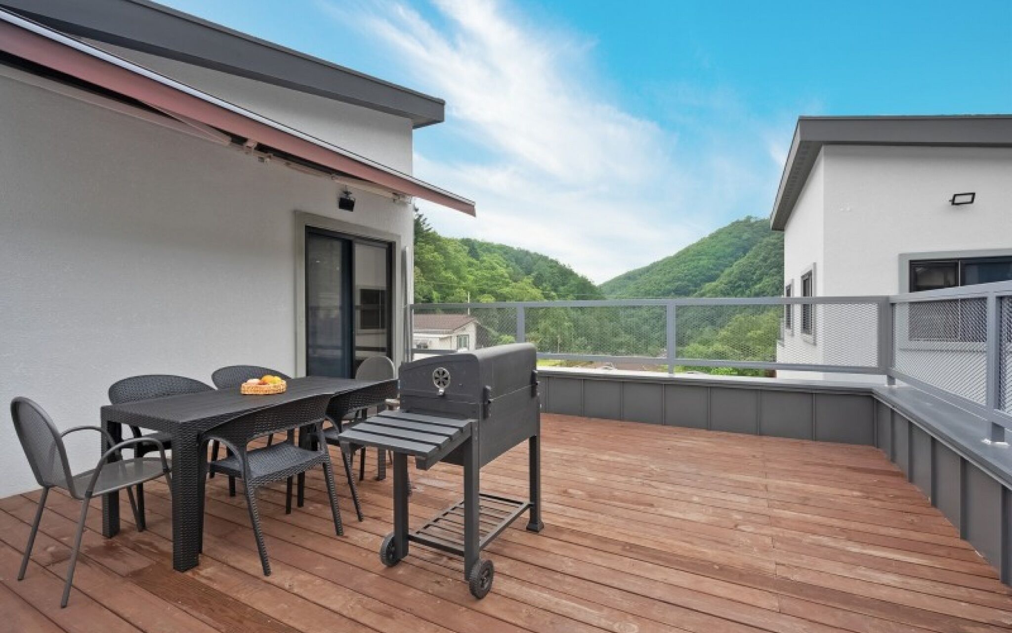 Yangpyeong Chorokbam Pool Villa Pension
