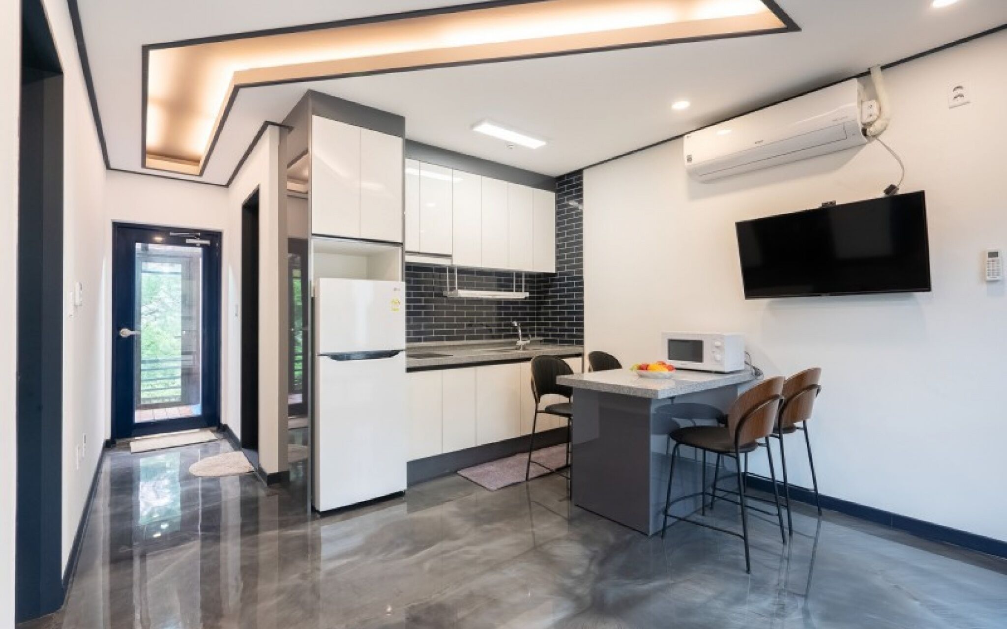 Yangpyeong Chorokbam Pool Villa Pension