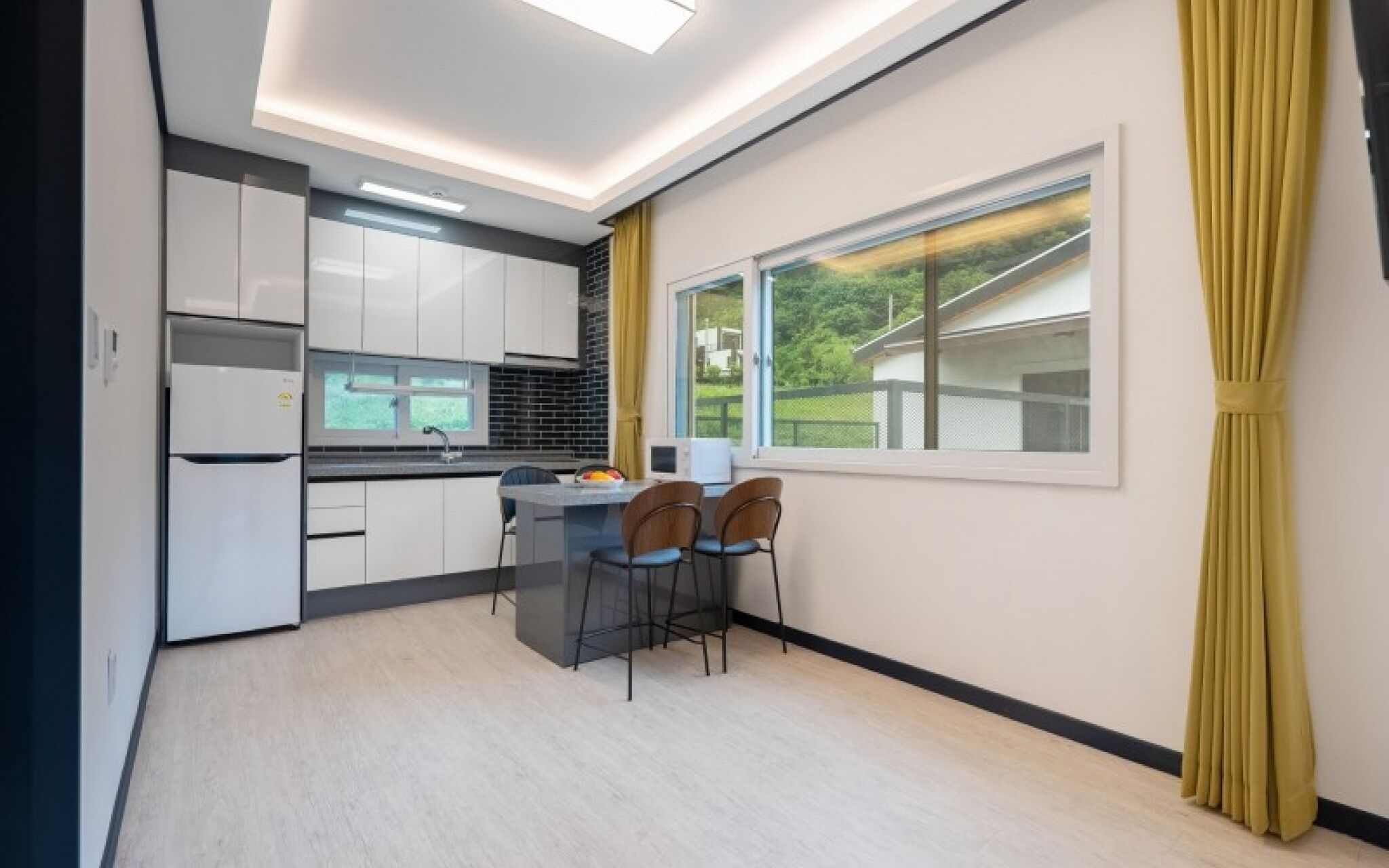 Yangpyeong Chorokbam Pool Villa Pension