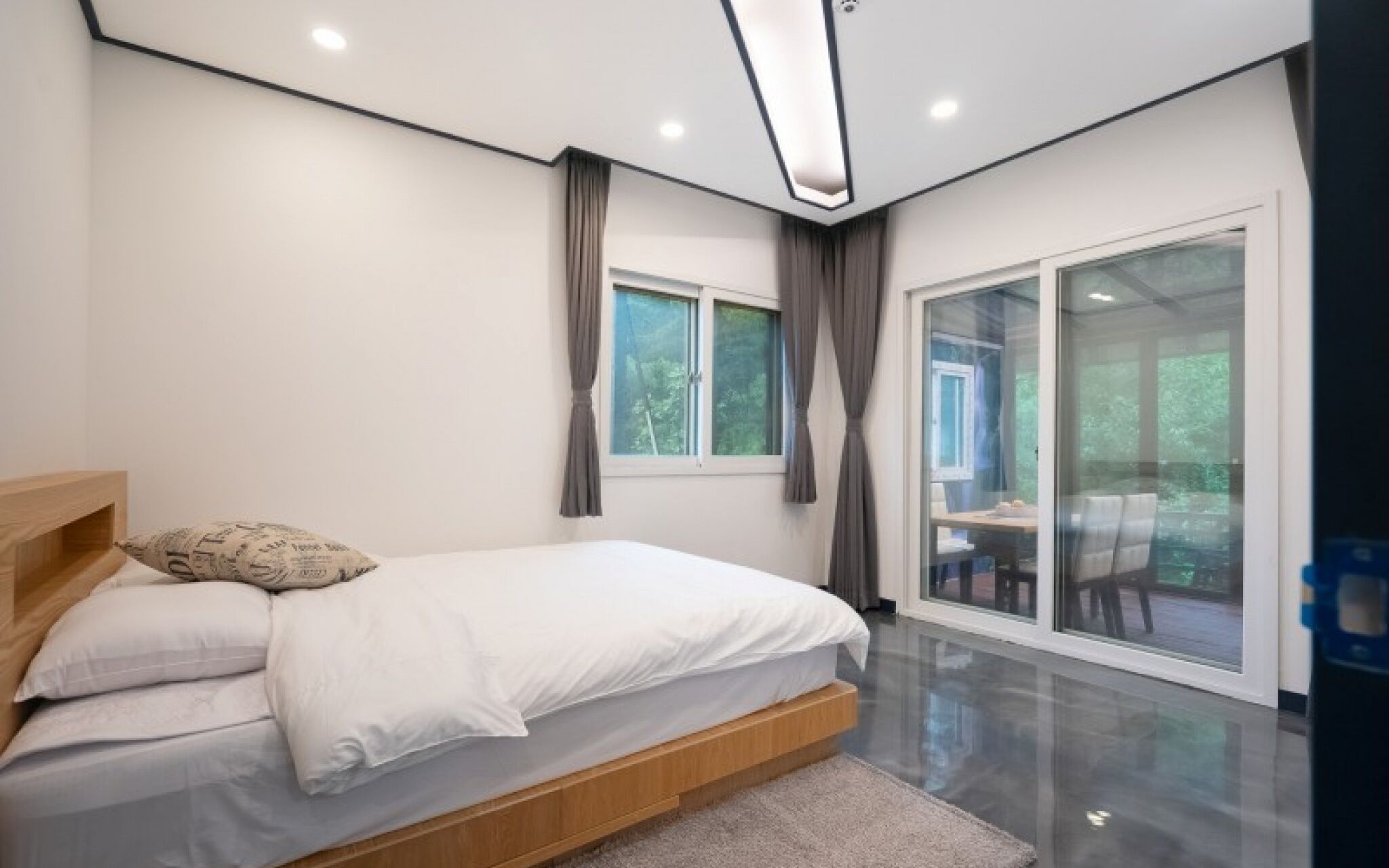 Yangpyeong Chorokbam Pool Villa Pension