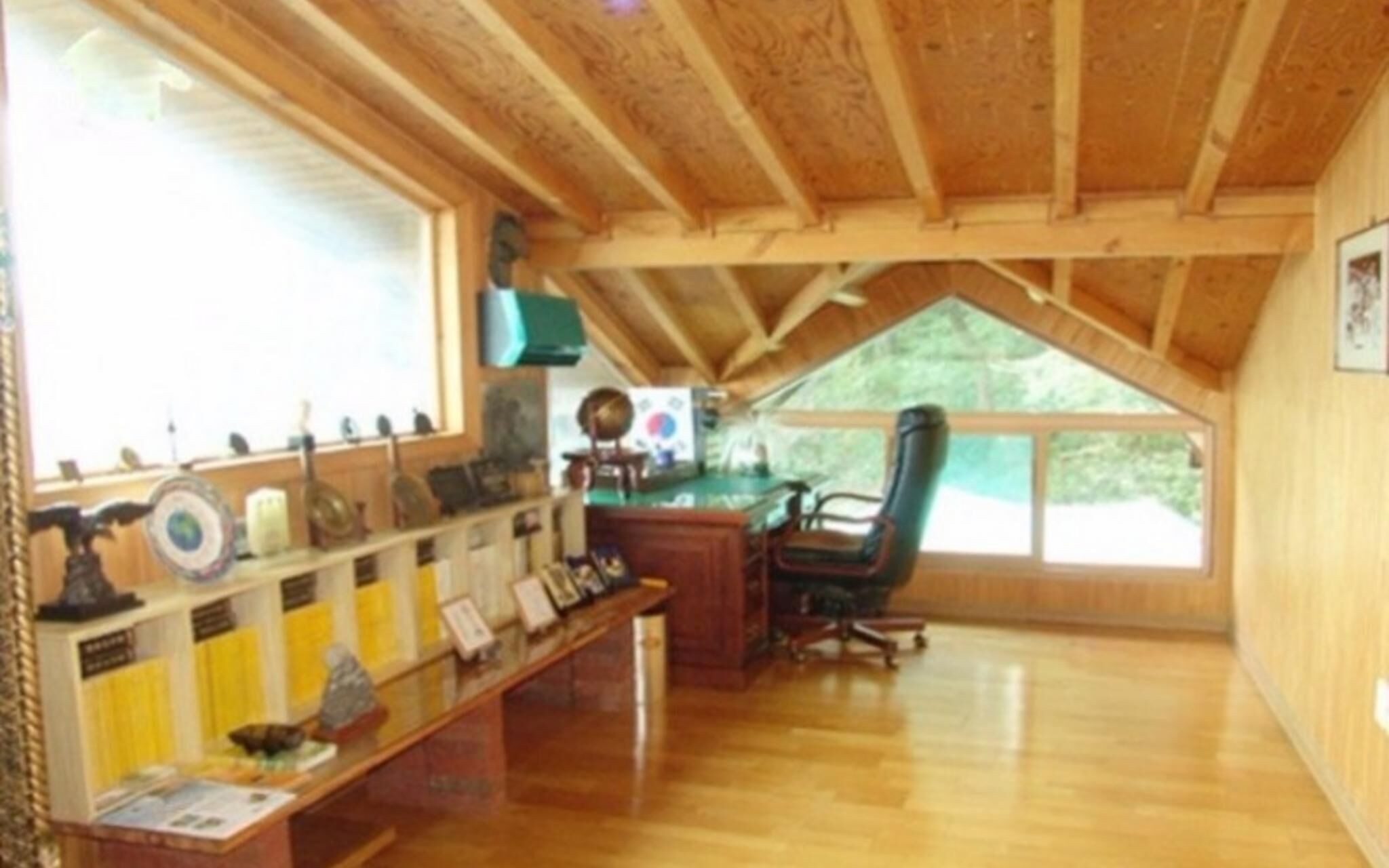 Yangpyeong Dalbichi Meomuneunjip
