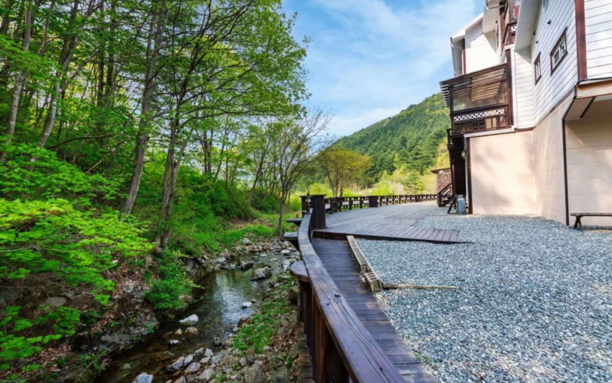 Yangpyeong Dotorhy Valley Pension