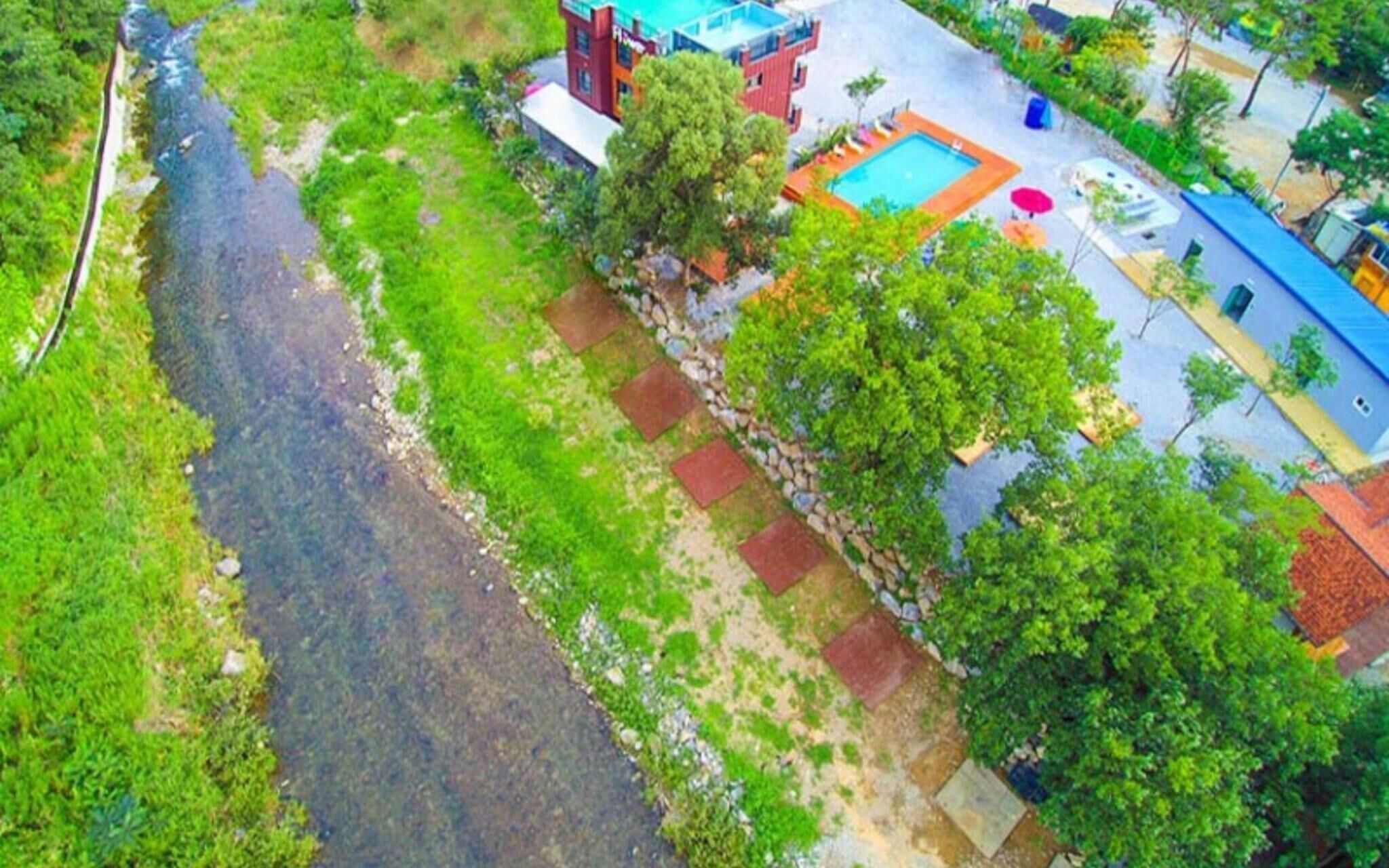 Yangpyeong Flower Caravan Pension