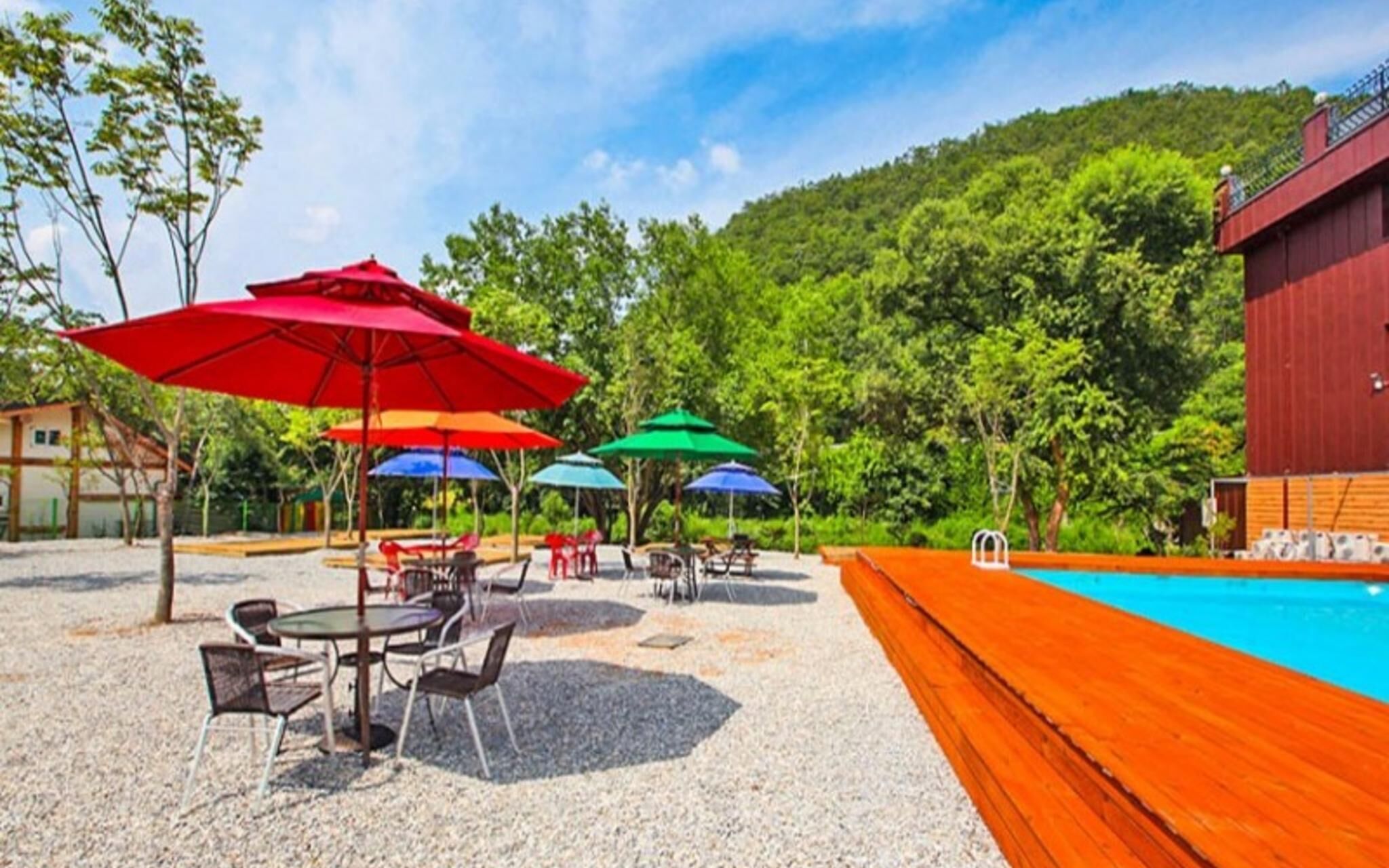 Yangpyeong Flower Caravan Pension