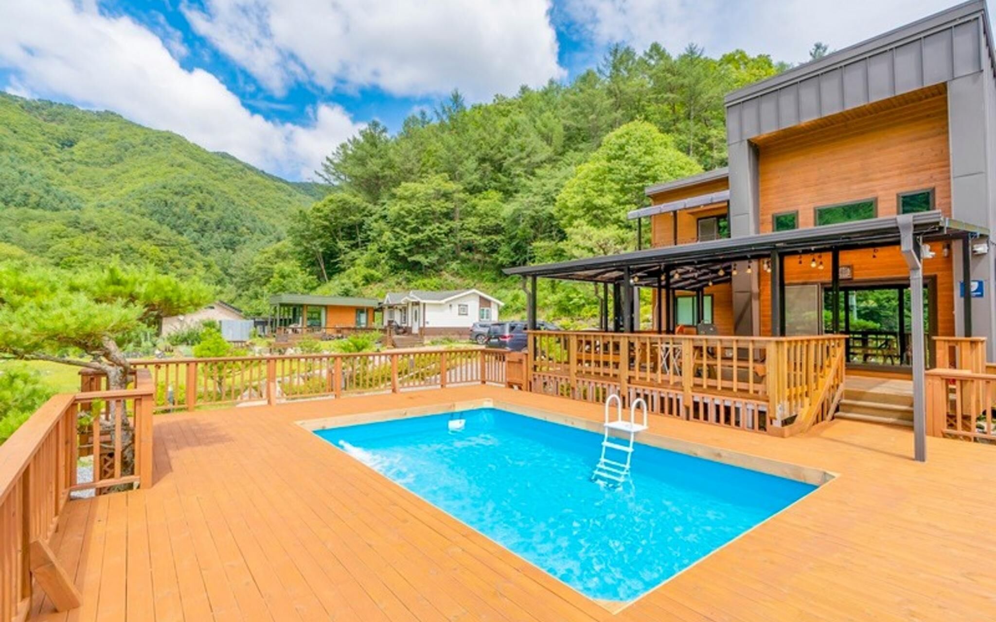 Yangpyeong Galgisan Forest Hill Pension