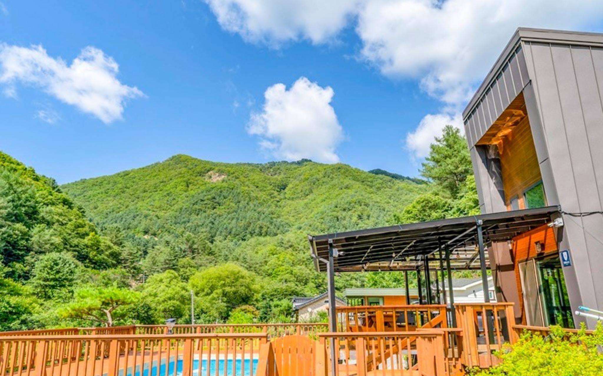 Yangpyeong Galgisan Forest Hill Pension