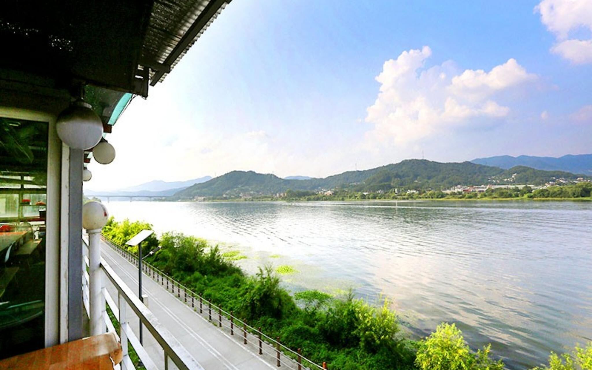 Yangpyeong Ganggaui Achim Pension