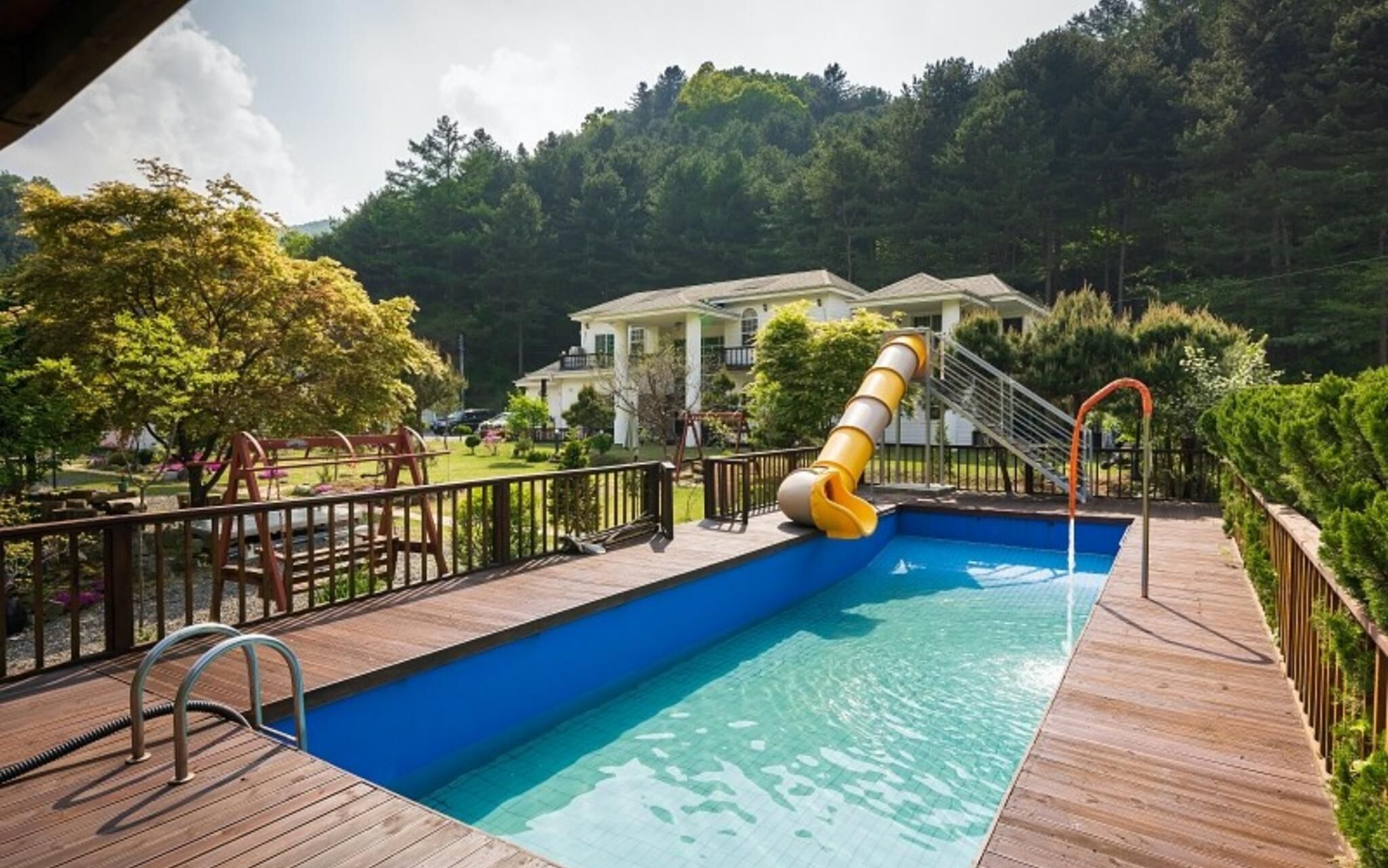 Yangpyeong Happy Story Pension