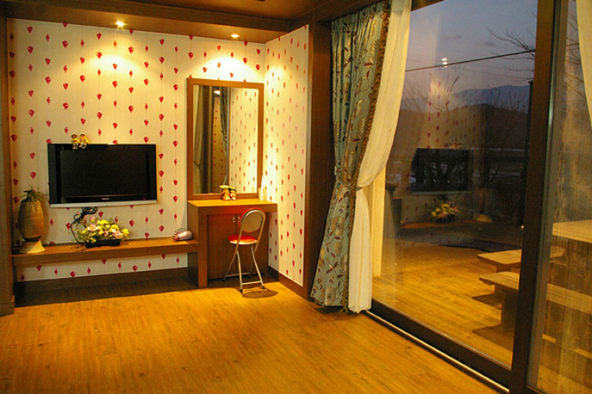 Yangpyeong Hayandohwaji Pension
