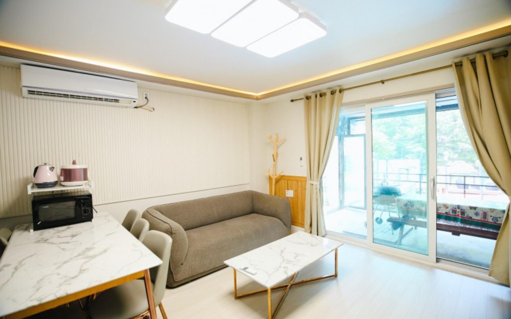 Yangpyeong La Terrasse Pension