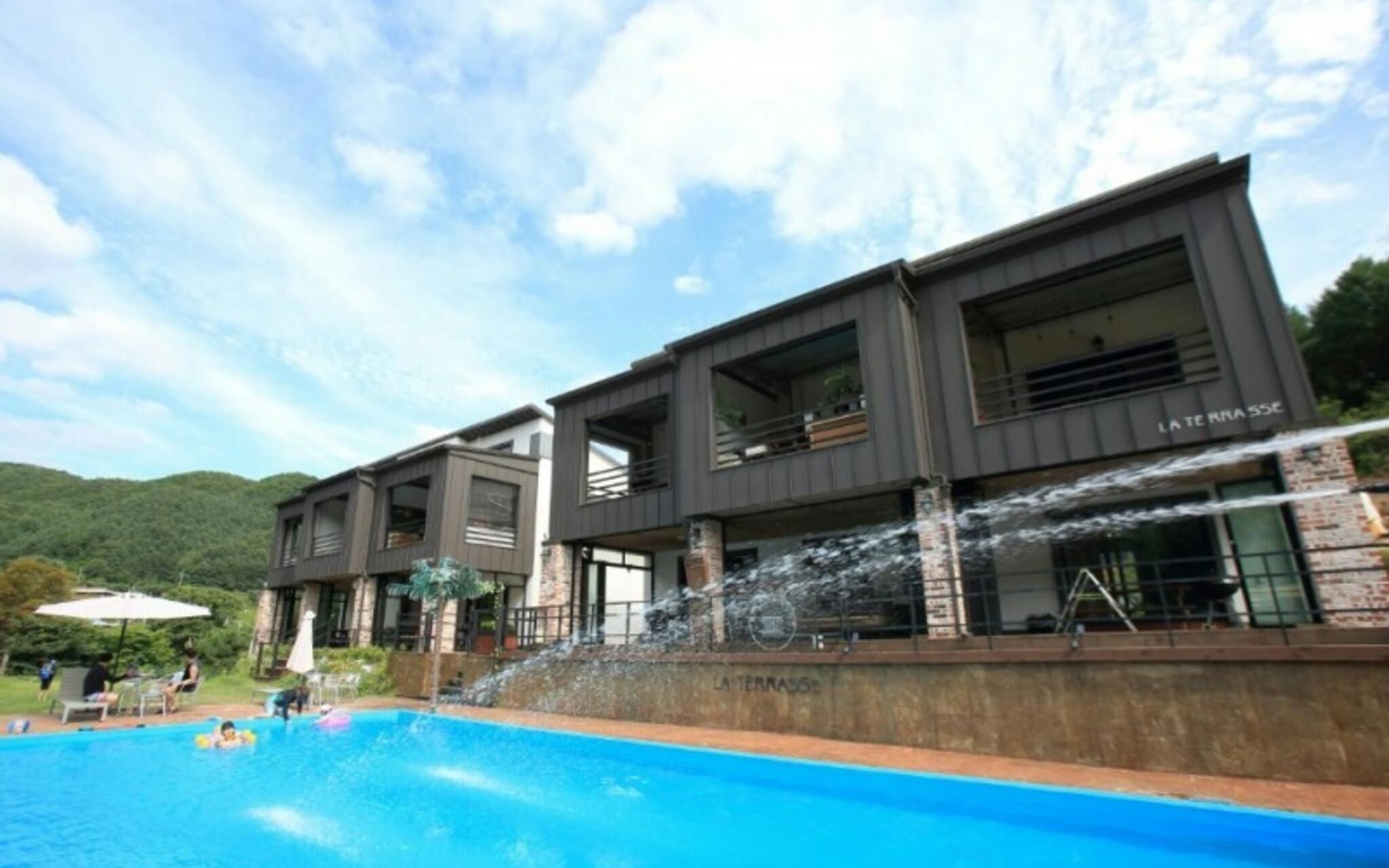 Yangpyeong La Terrasse Pension