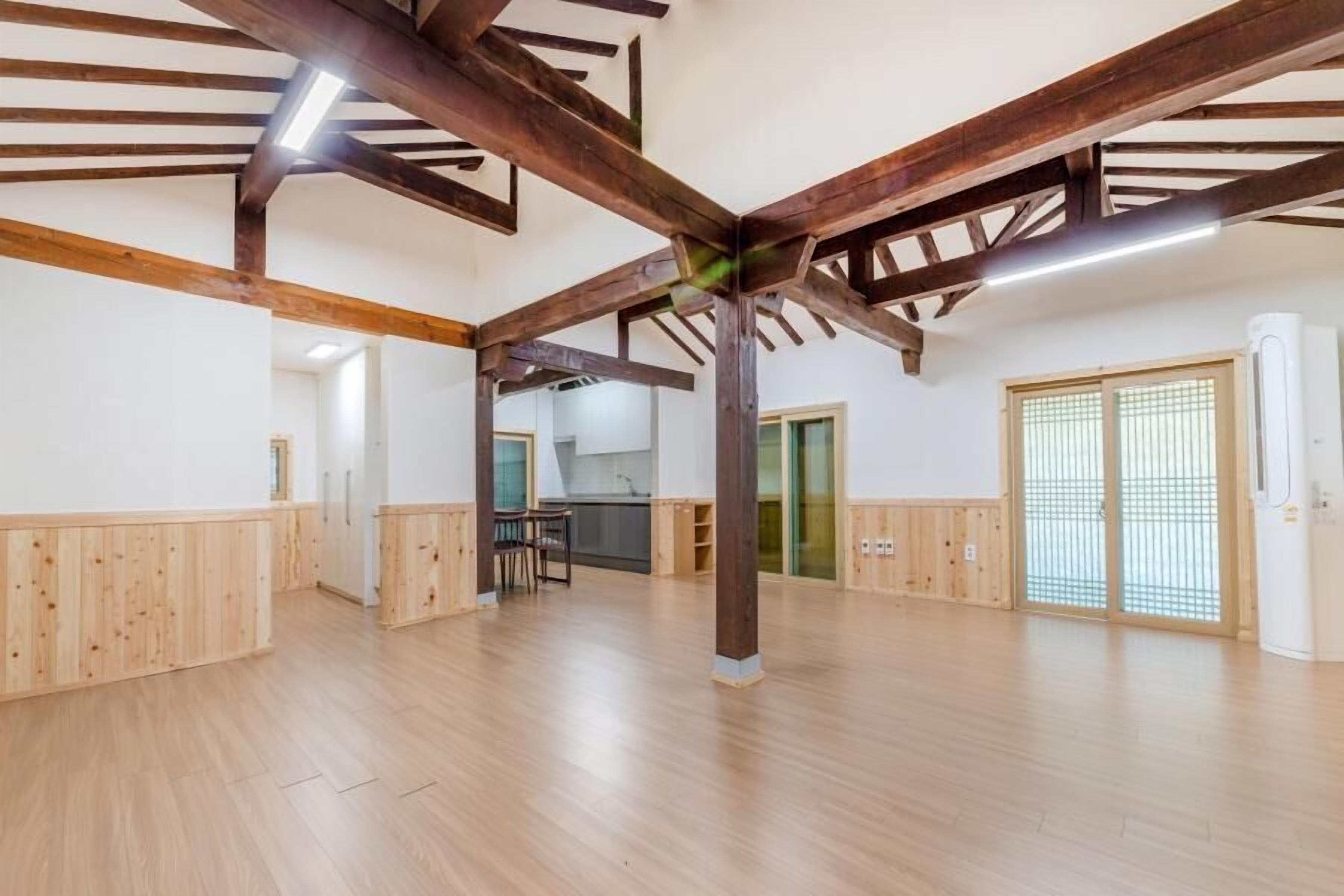 Yangpyeong Malgeun-soop Han ock Pension