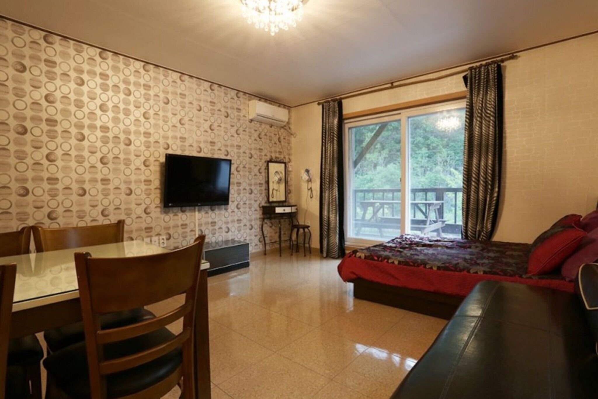 Yangpyeong Oettonjip Pension