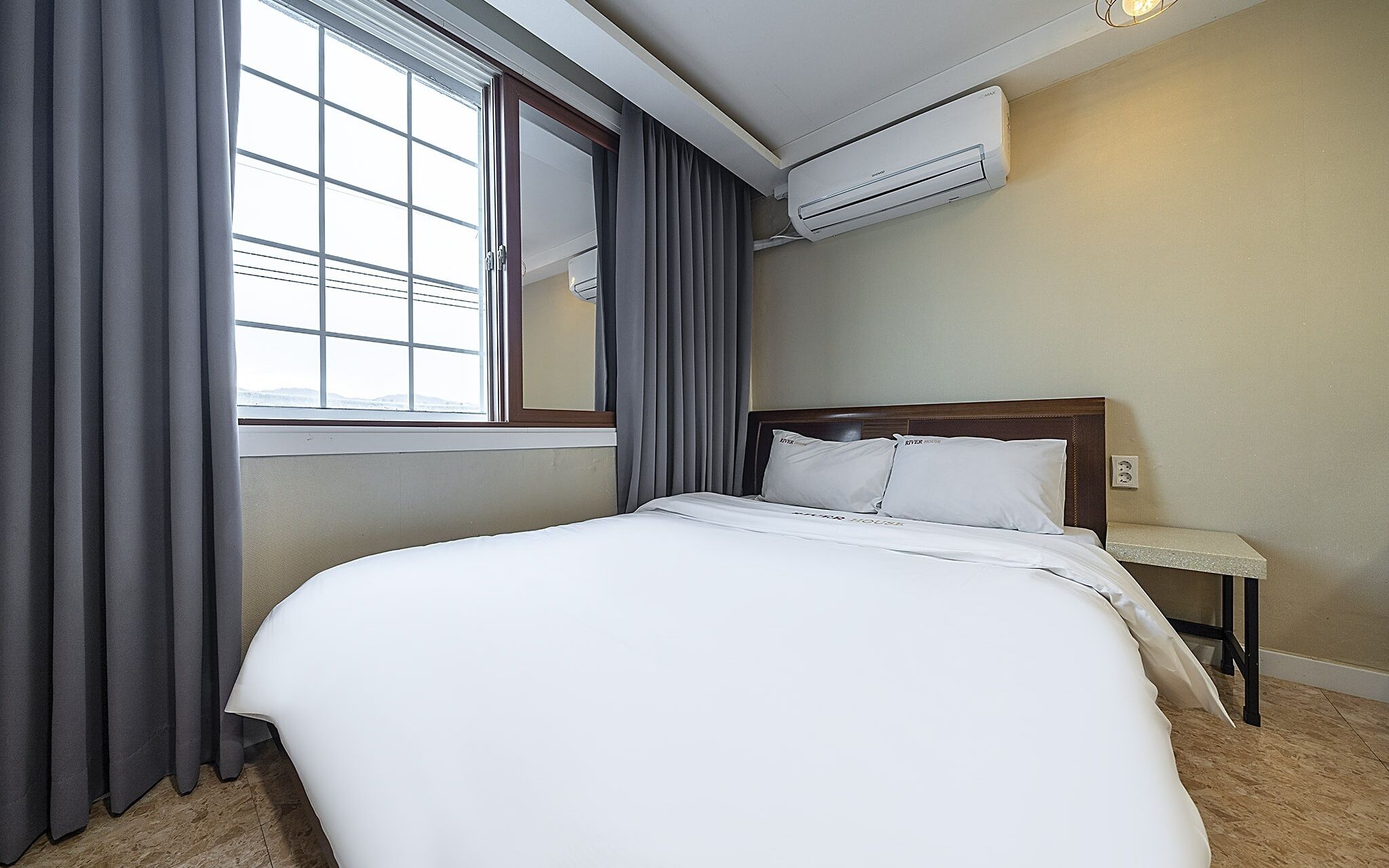 Yangpyeong River House