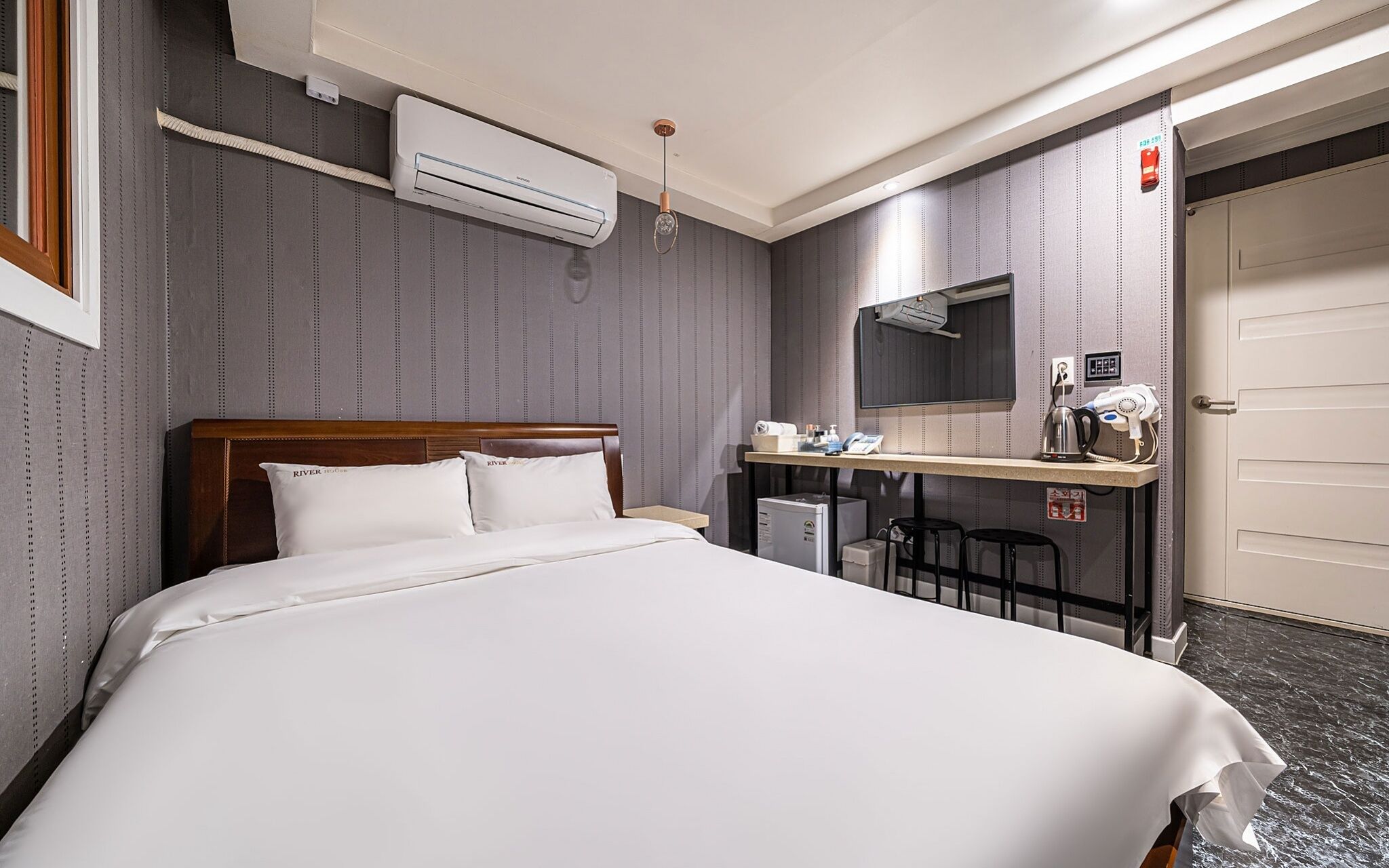 Yangpyeong River House