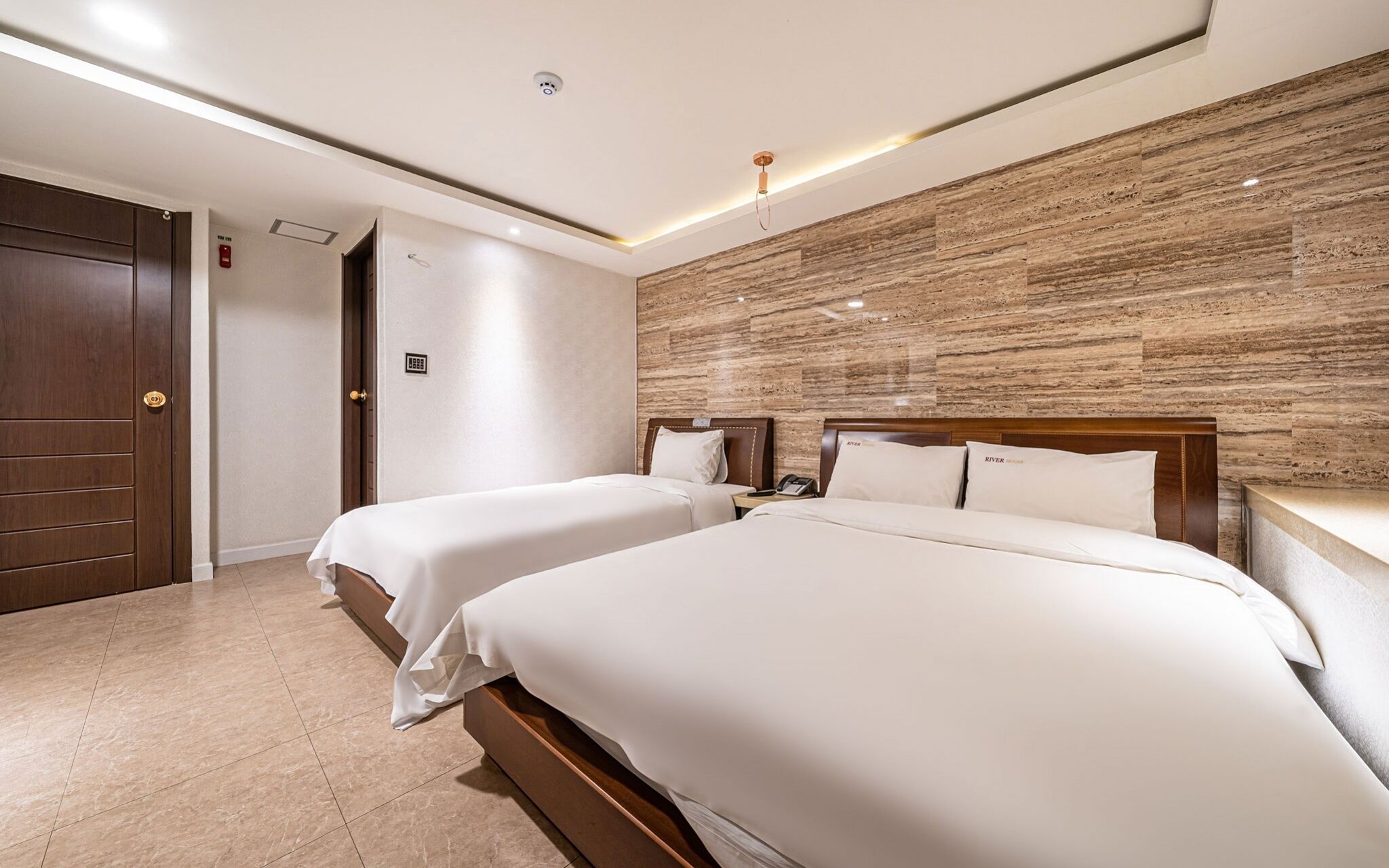 Yangpyeong River House