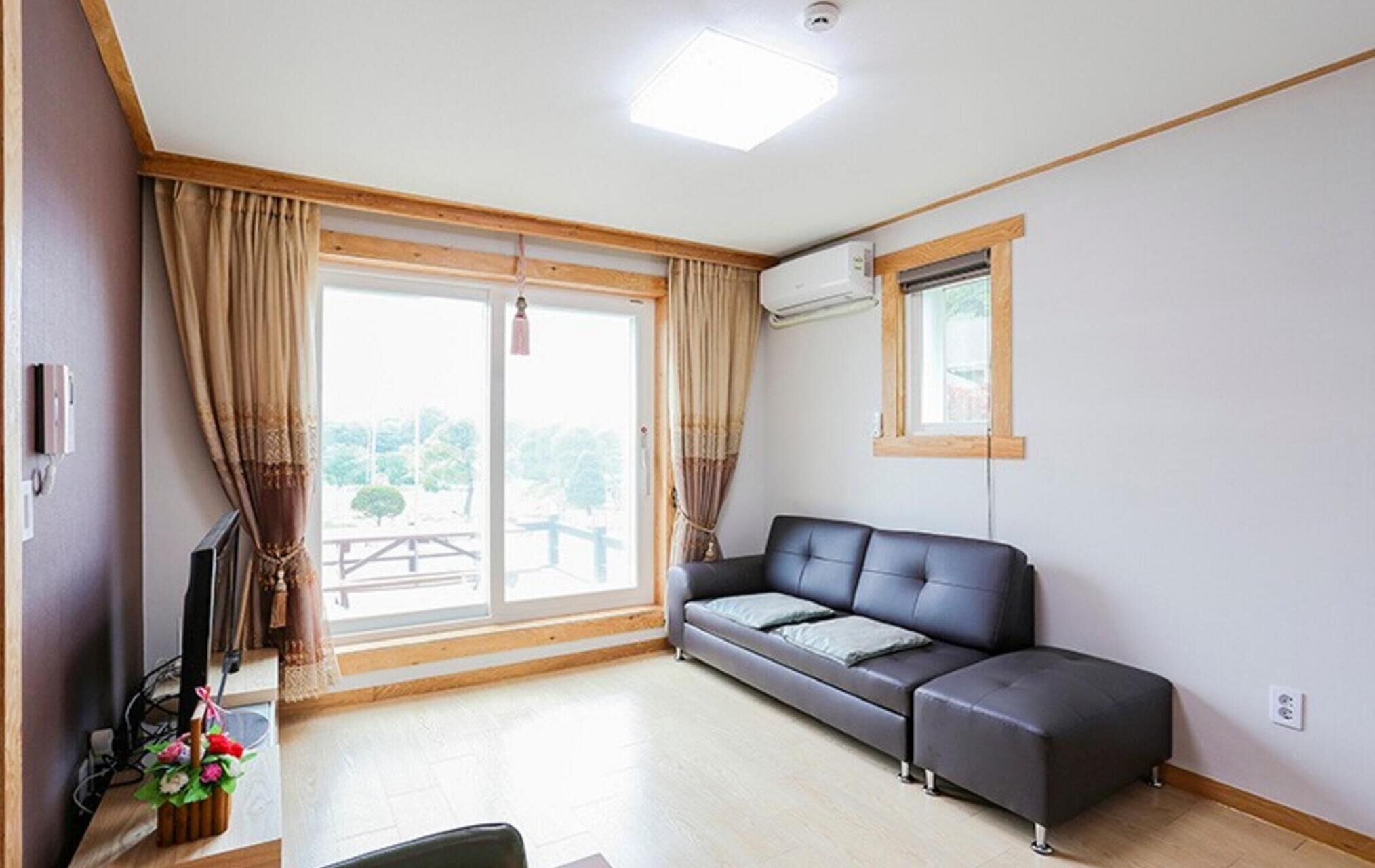 Yangpyeong Sonamujip Pension