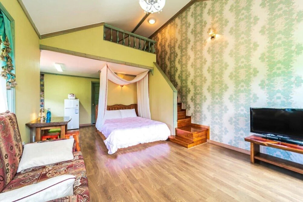 Yangpyung Lavin Pension