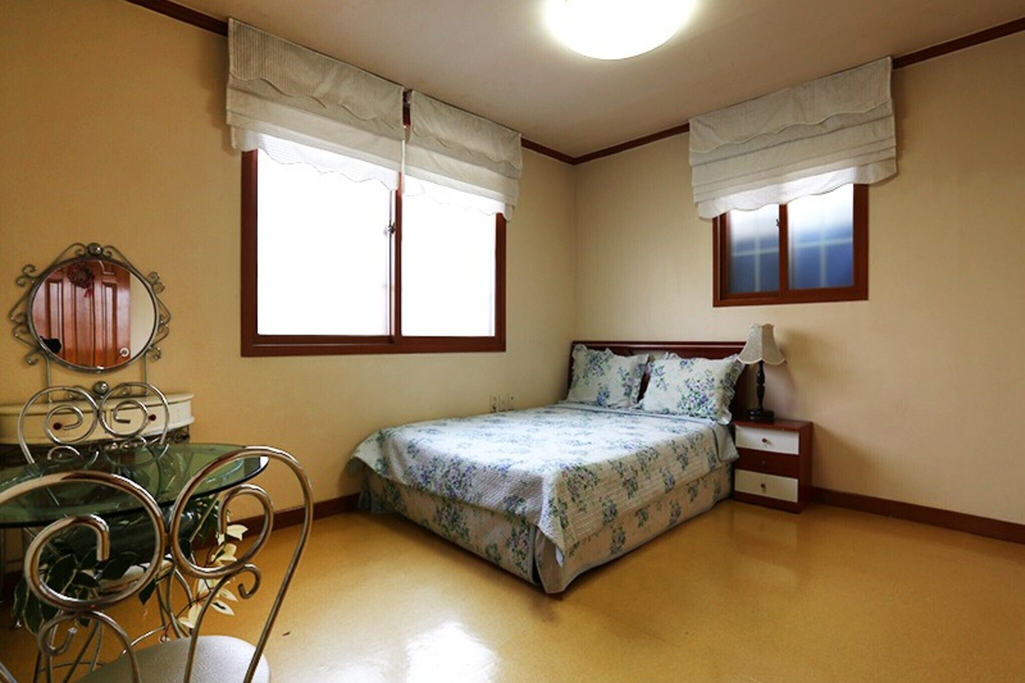 Yeoju White House Pension