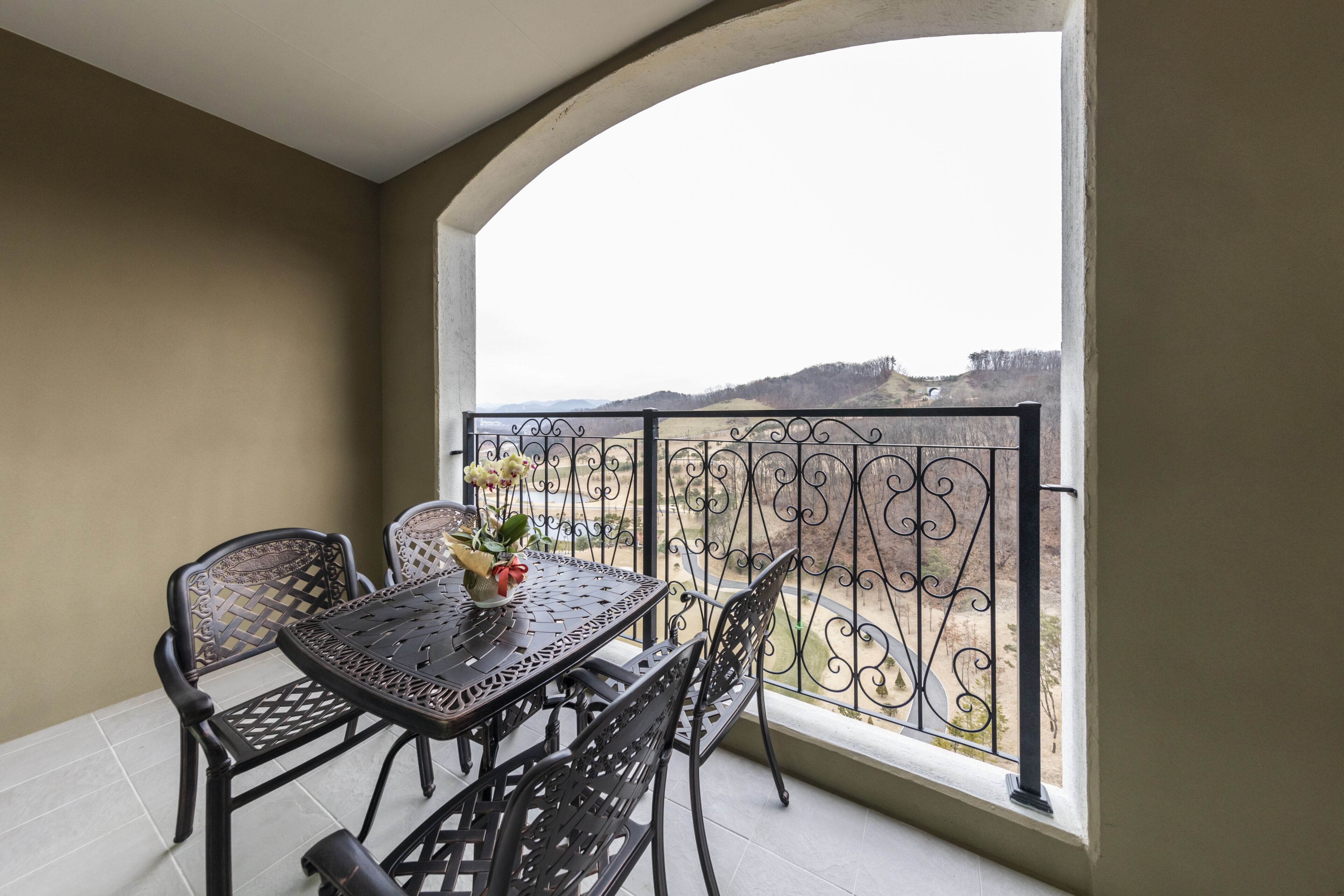 Baekhak Jayuro Resort