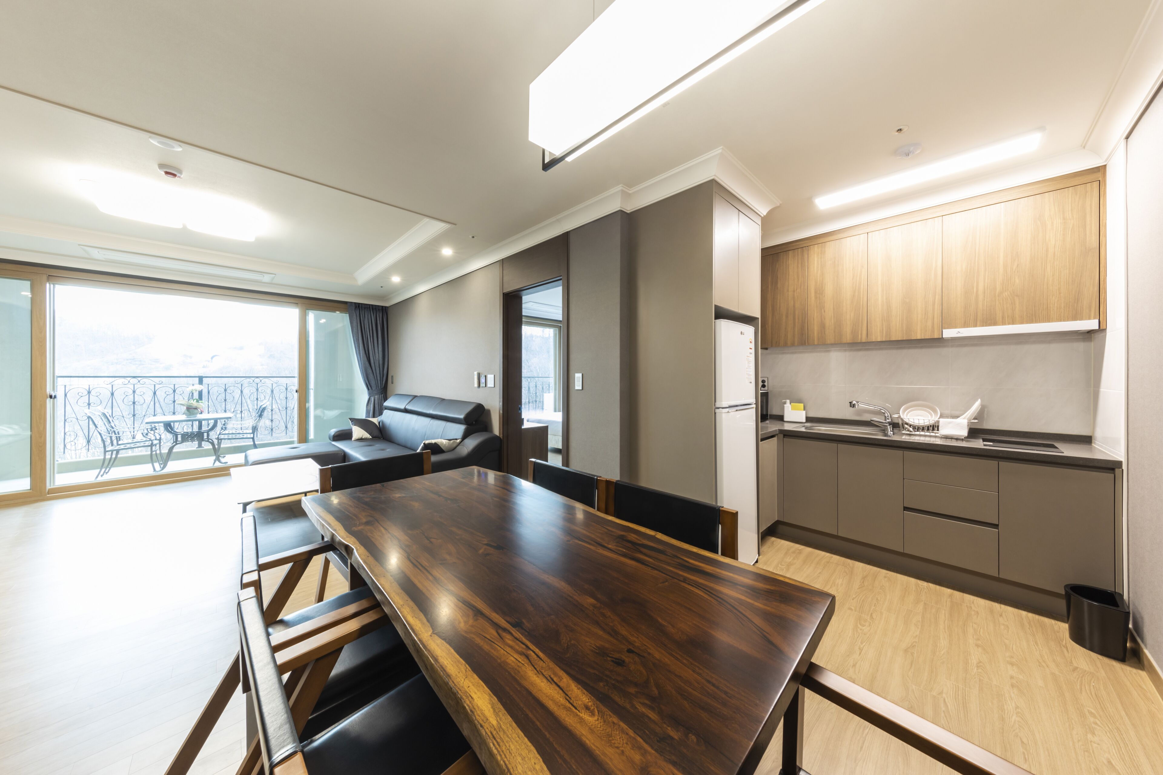 Baekhak Jayuro Resort