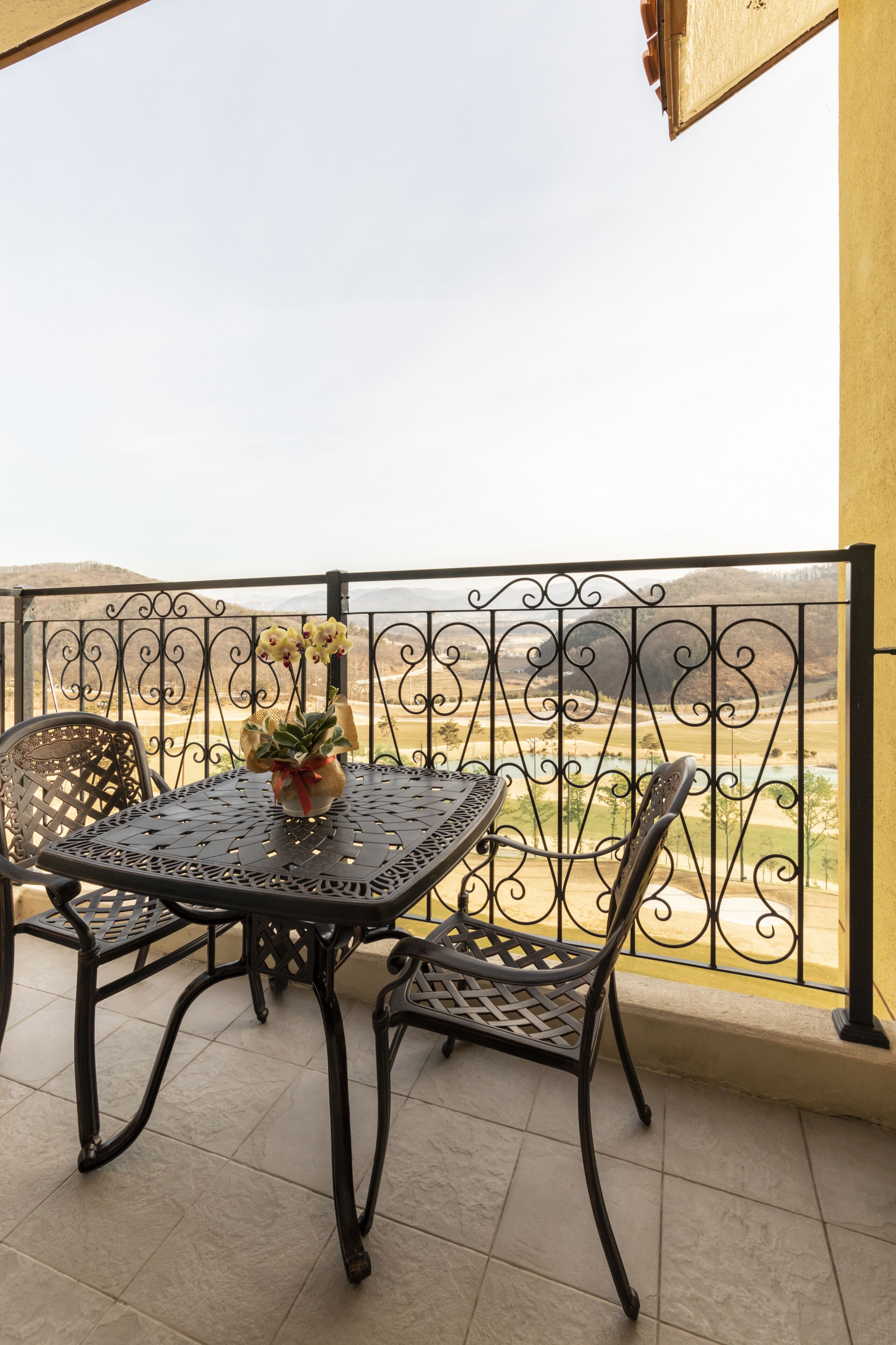 Baekhak Jayuro Resort