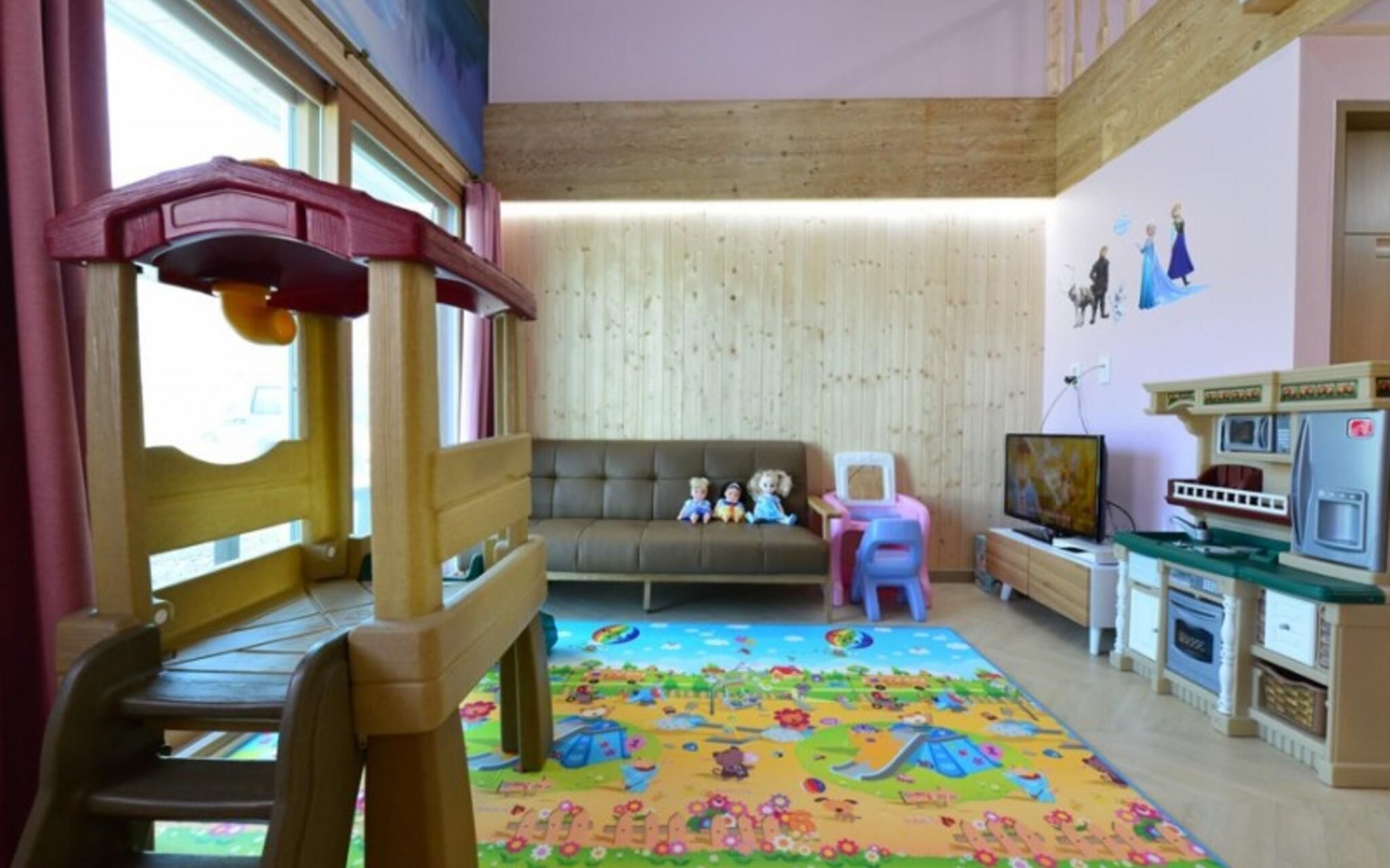 Yeoncheon Pool Kids Spa Pension