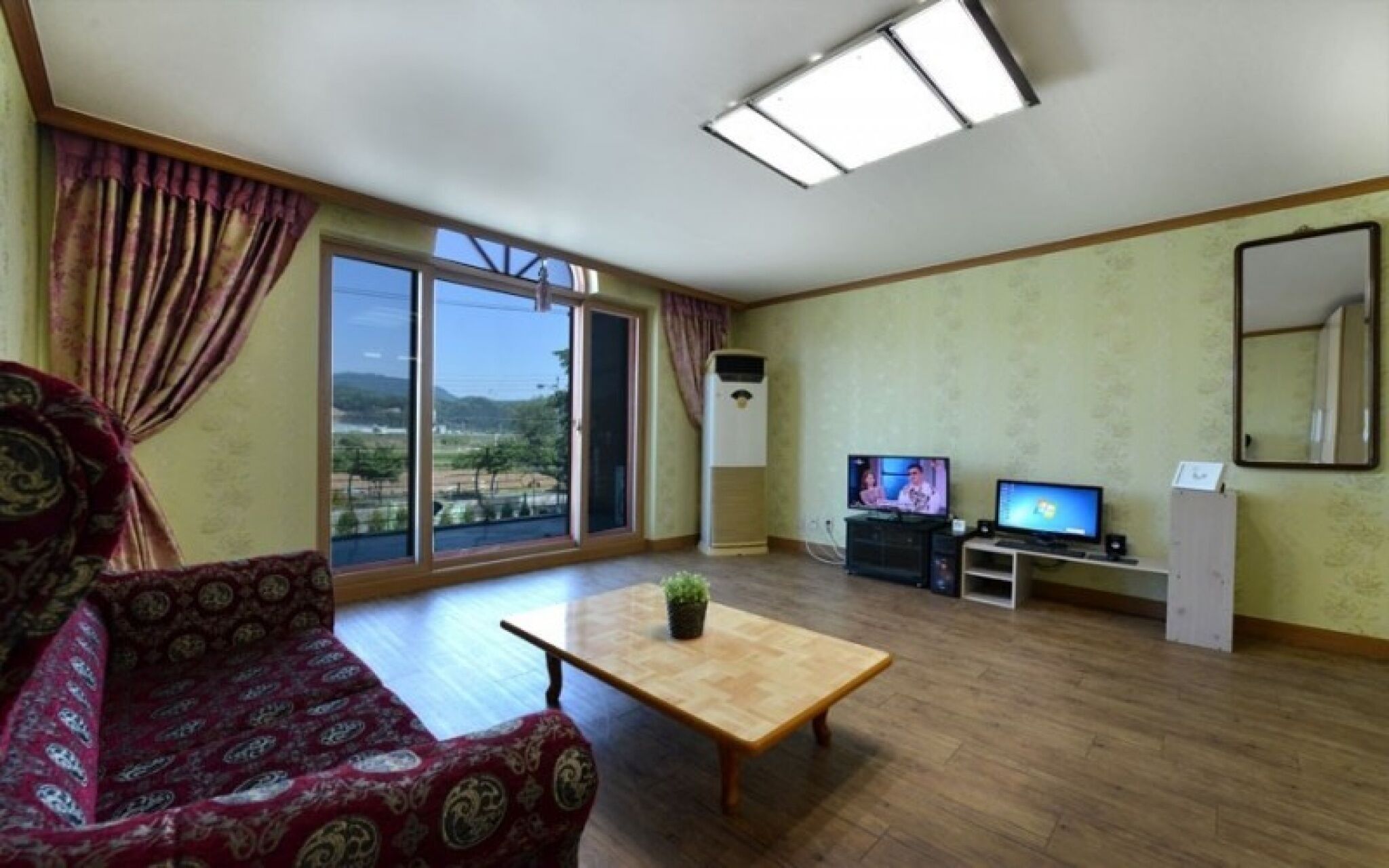 Yeoncheon Wanguijataek Pension