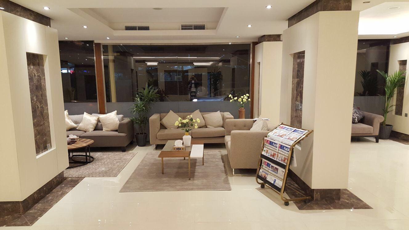 Al Muhanna Plaza Salmiya Old Souk