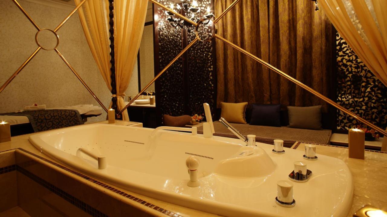 Holiday Inn Kuwait Al Thuraya City