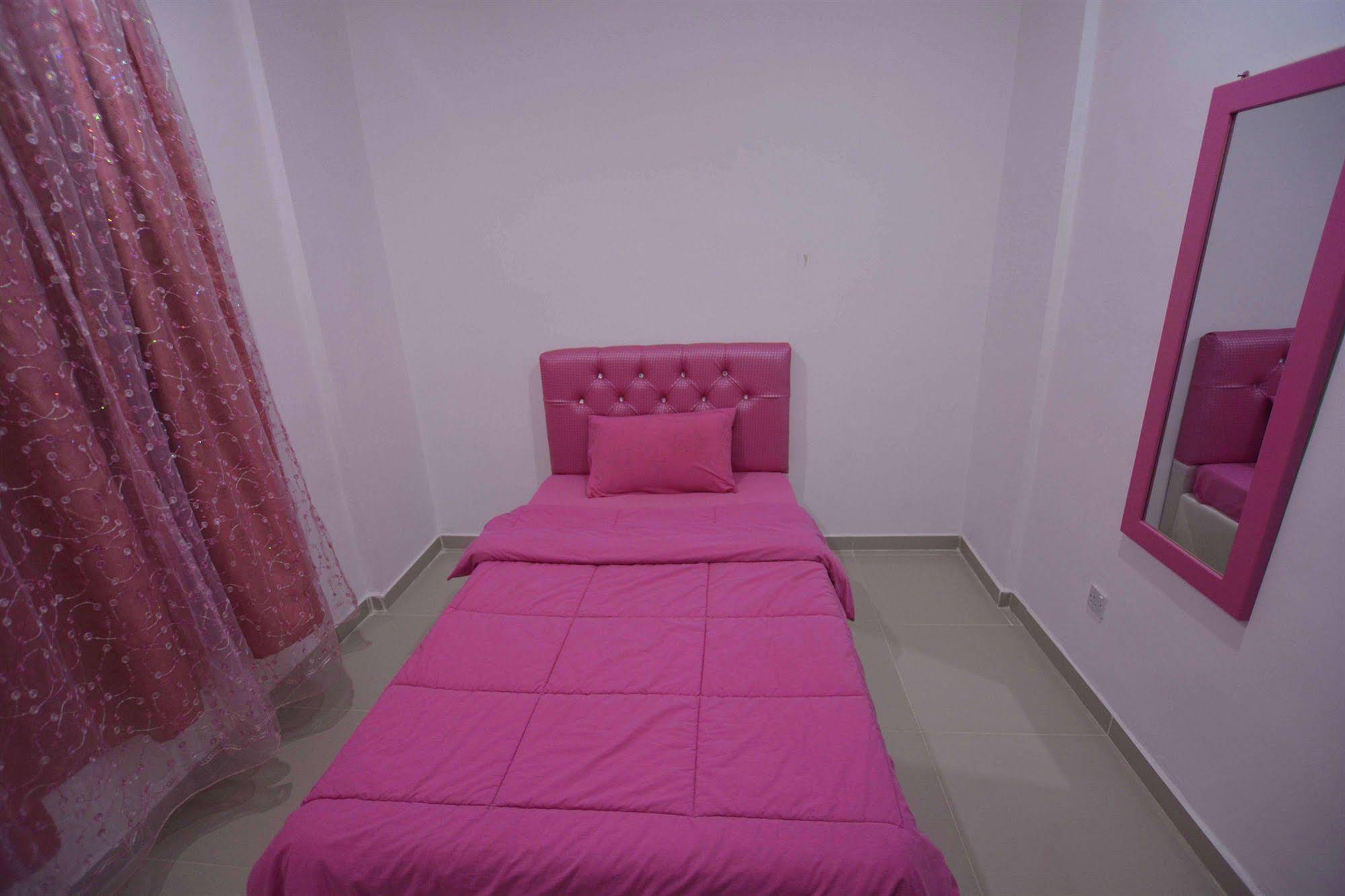 Leader Apartments