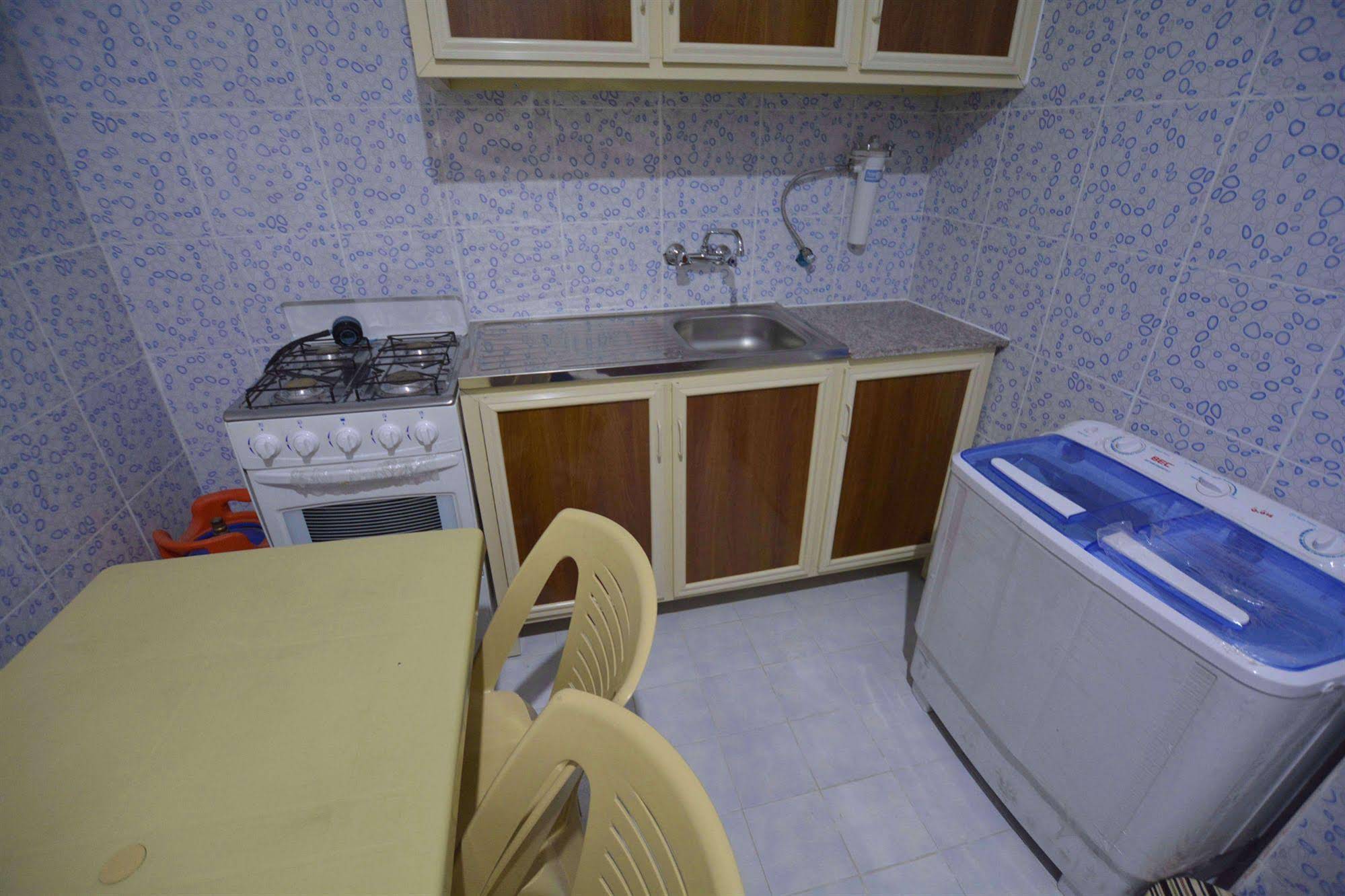 Leader Apartments