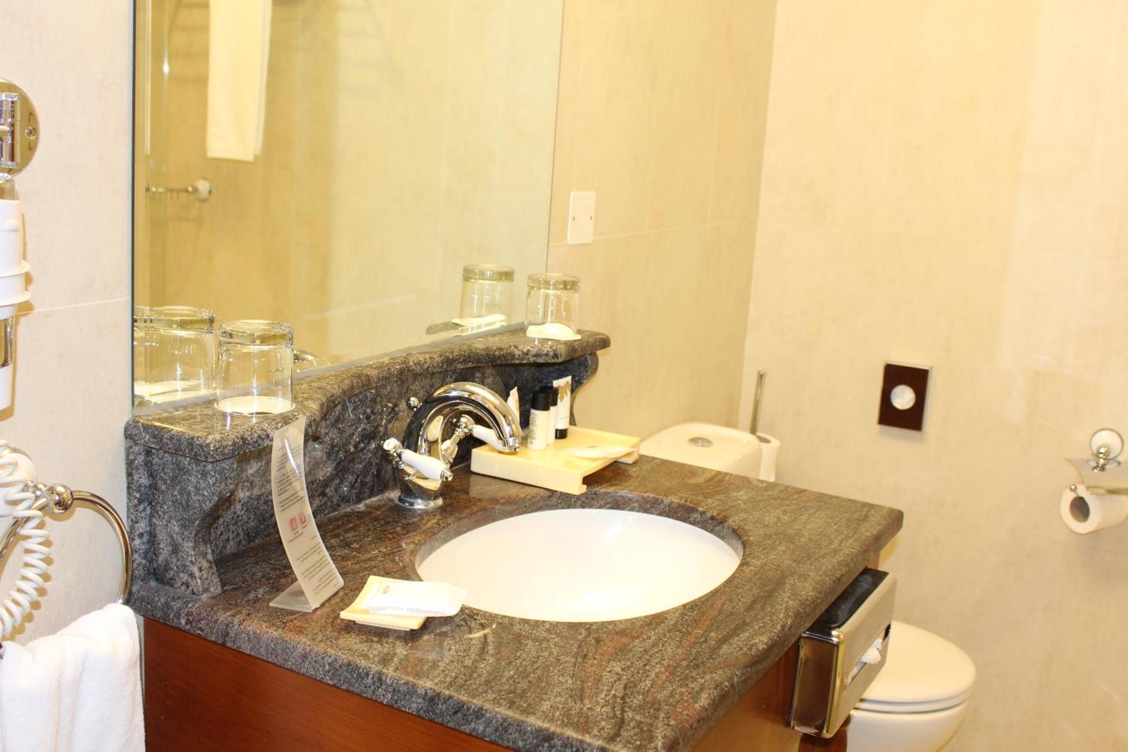 Mövenpick Hotel & Resort Al Bida'a Kuwait