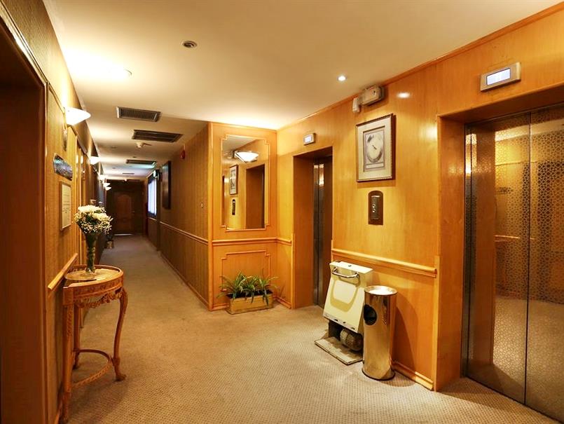New Park Hotel