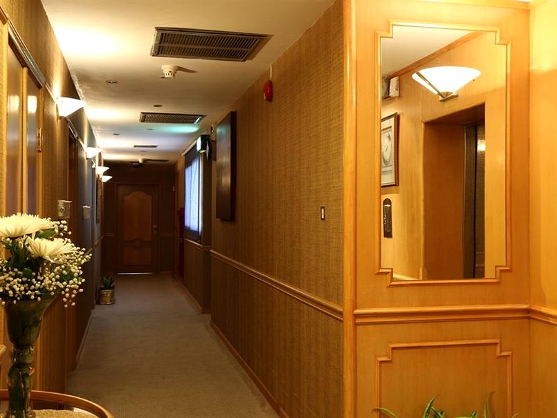 New Park Hotel