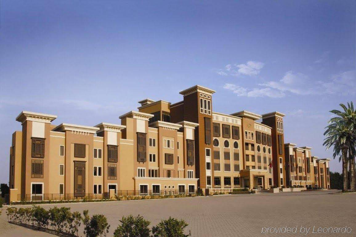 Safir Fintas Kuwait Hotel