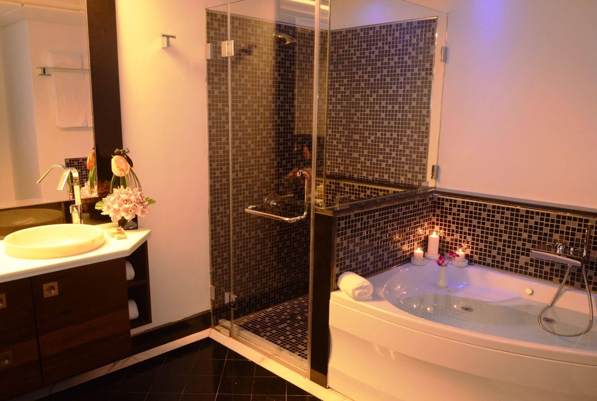 Safir Fintas Kuwait Hotel