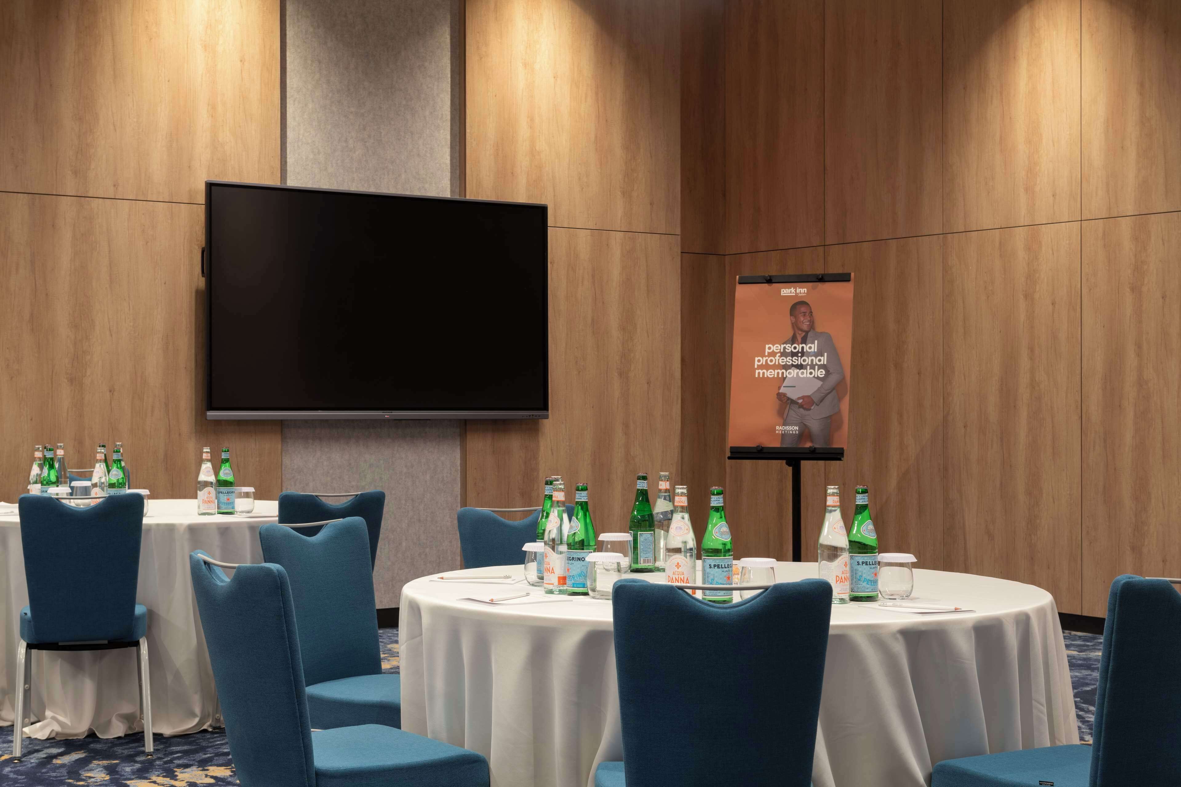 Park Inn by Radisson Hotel & Apartments Kuwait