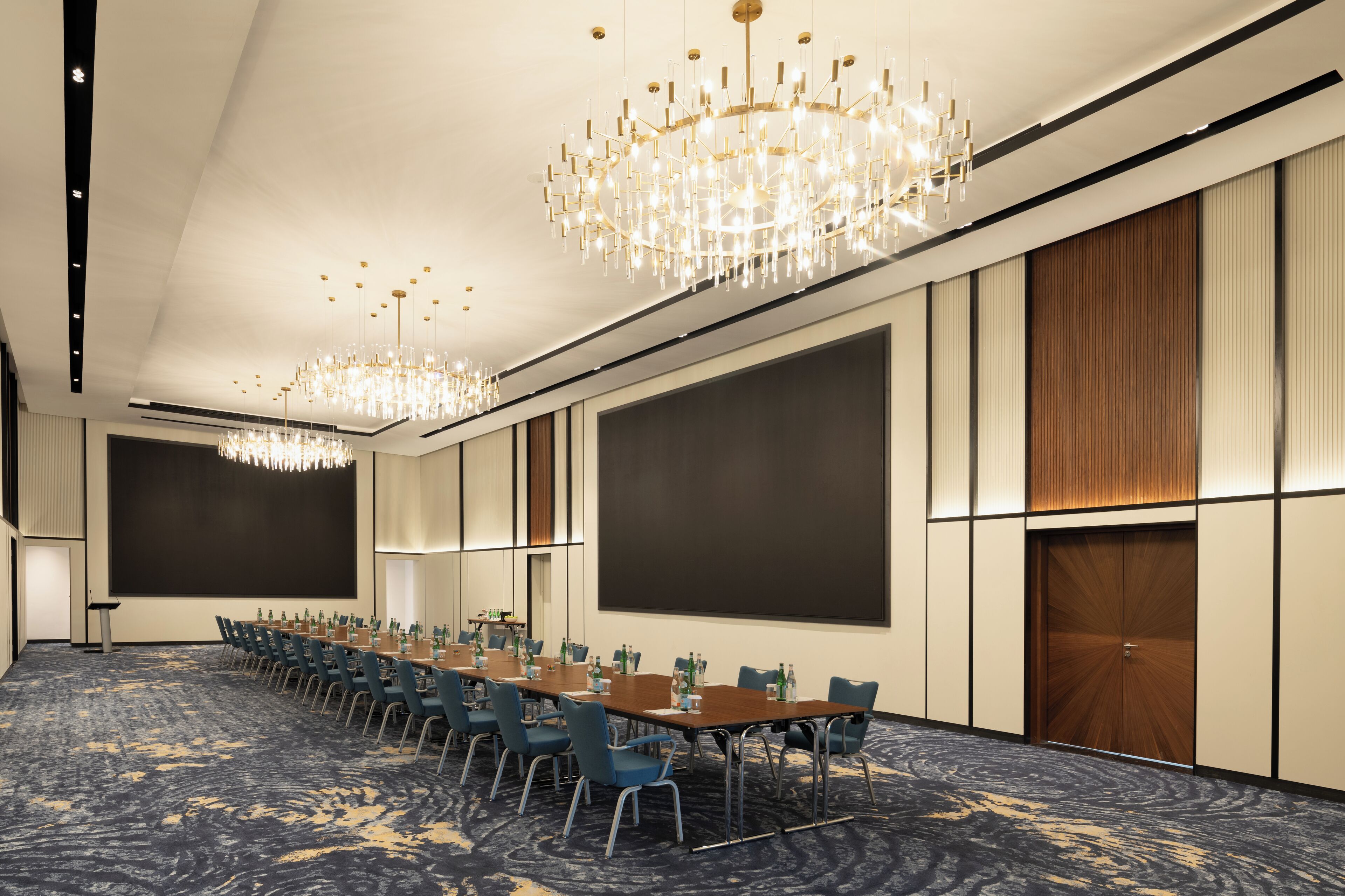 Park Inn by Radisson Hotel & Apartments Kuwait
