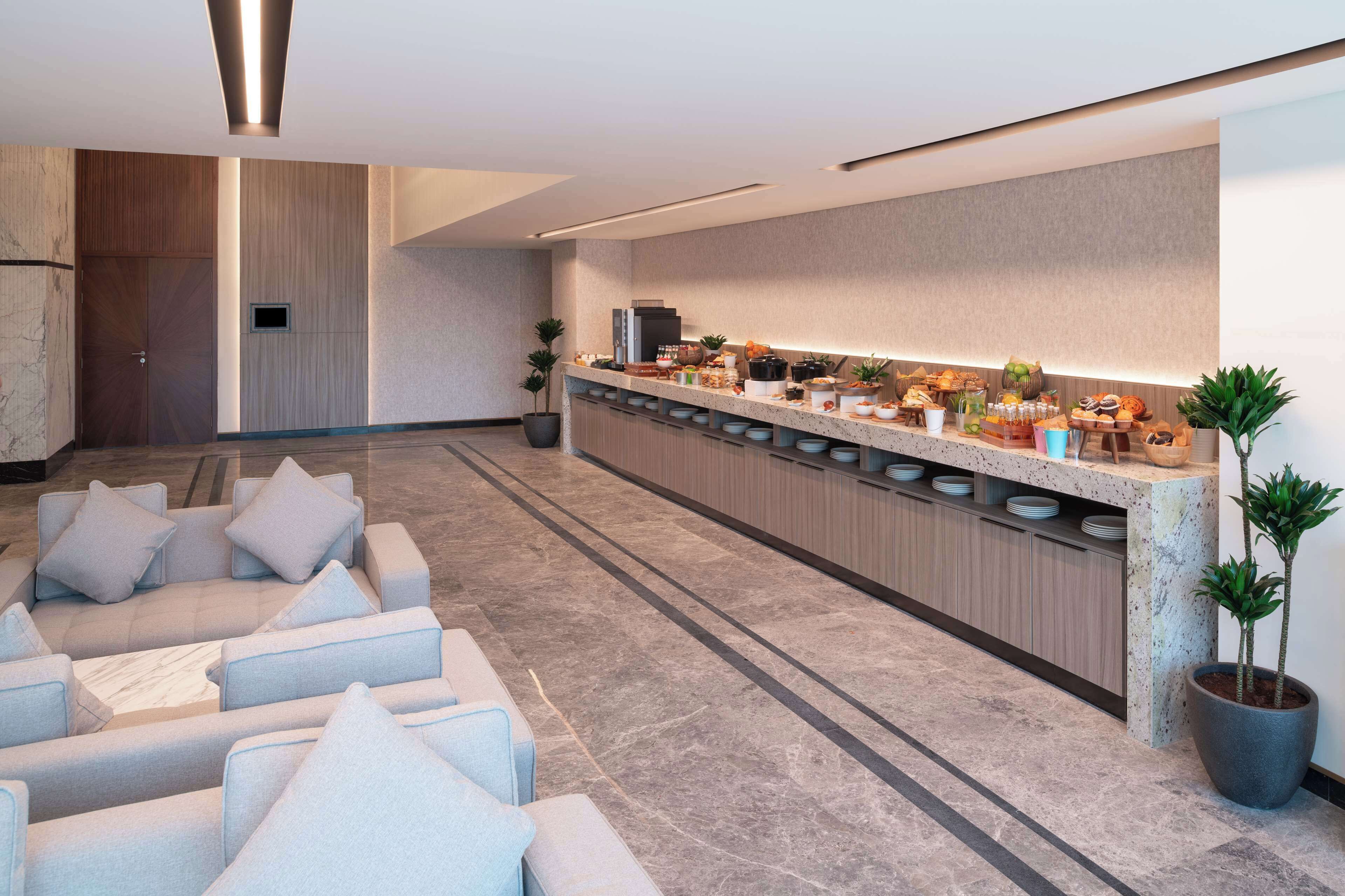 Park Inn by Radisson Hotel & Apartments Kuwait
