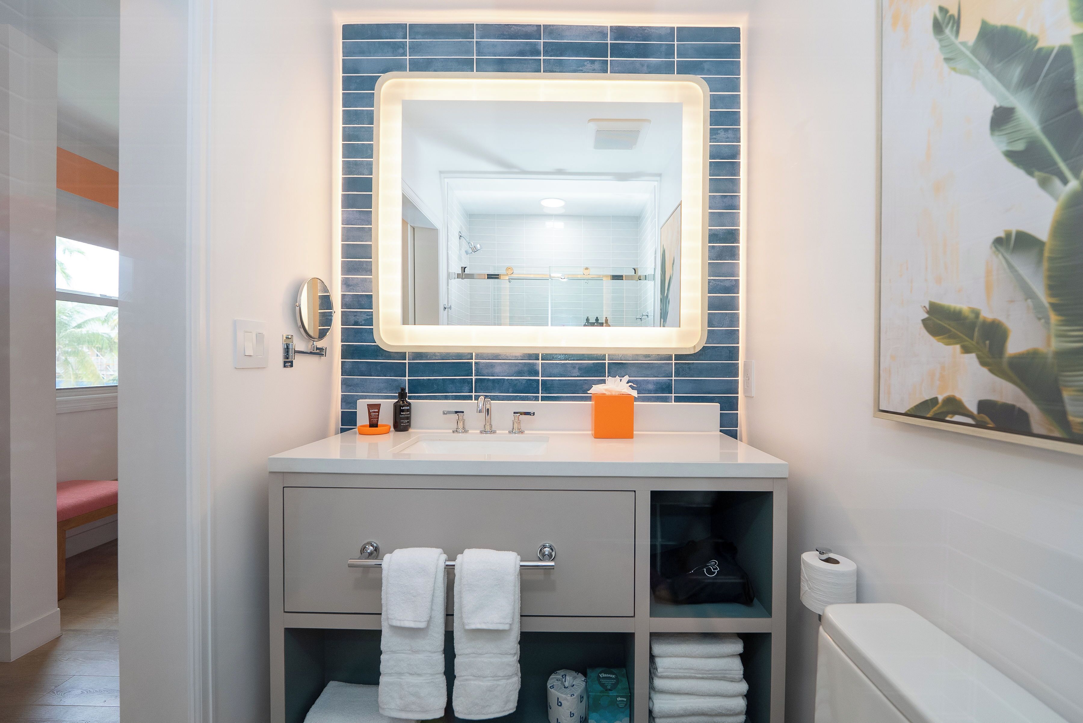 Sunshine Suites Resort